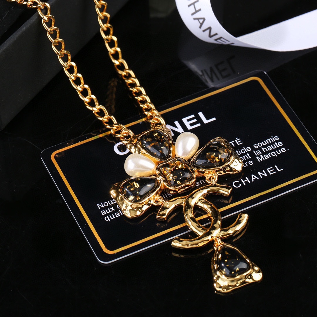 小香Chanel新款项链专柜同步上新双C精工打造原版一致黄铜材质