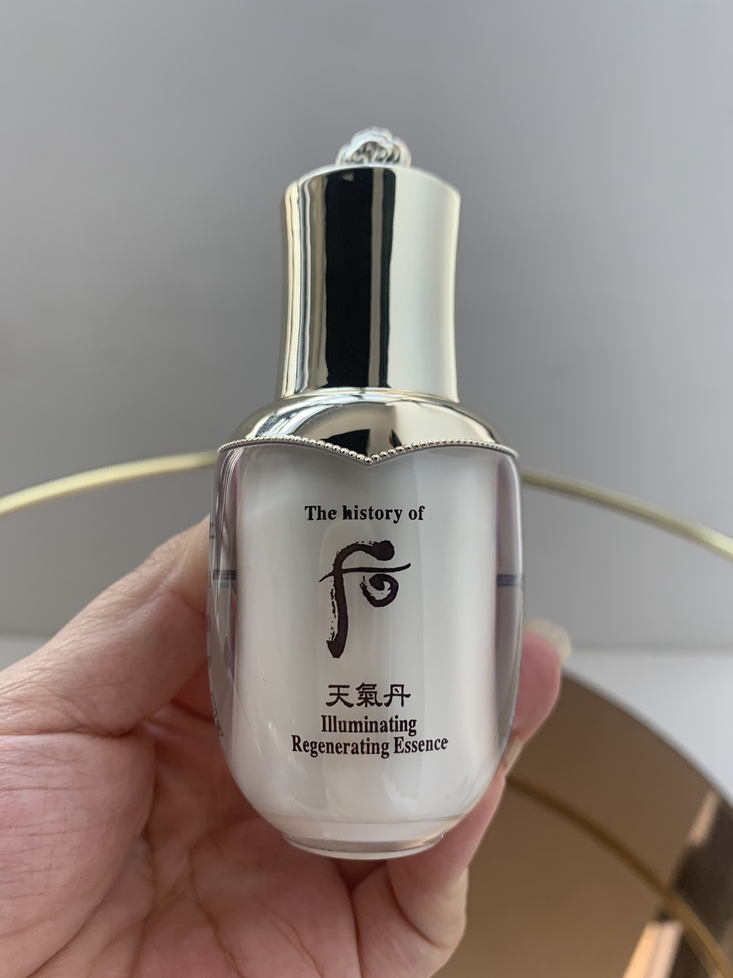 185💰
可配礼袋+中文标，对版包材，该有的细节都有，支持对比，明通市场认可版本✔️Whoo后天气丹七件套明通版！whoo后天气丹七件套增量款！新款天气丹精华中样由8ml增至10ml，天气丹眼霜中样由5ml增至8ml。