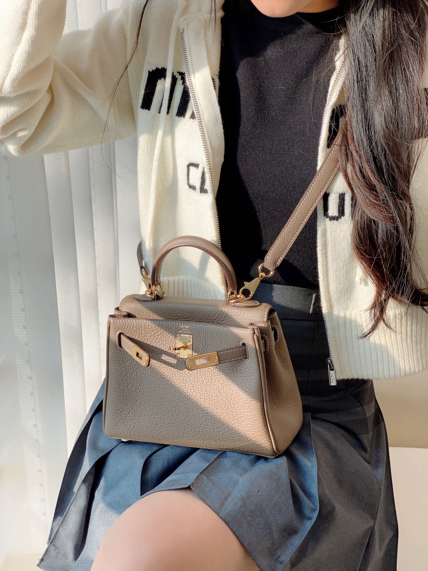 Ferragamo Classic Handcrafted Luxury Leather Shoulder Bag Ref.0D521C53 7
