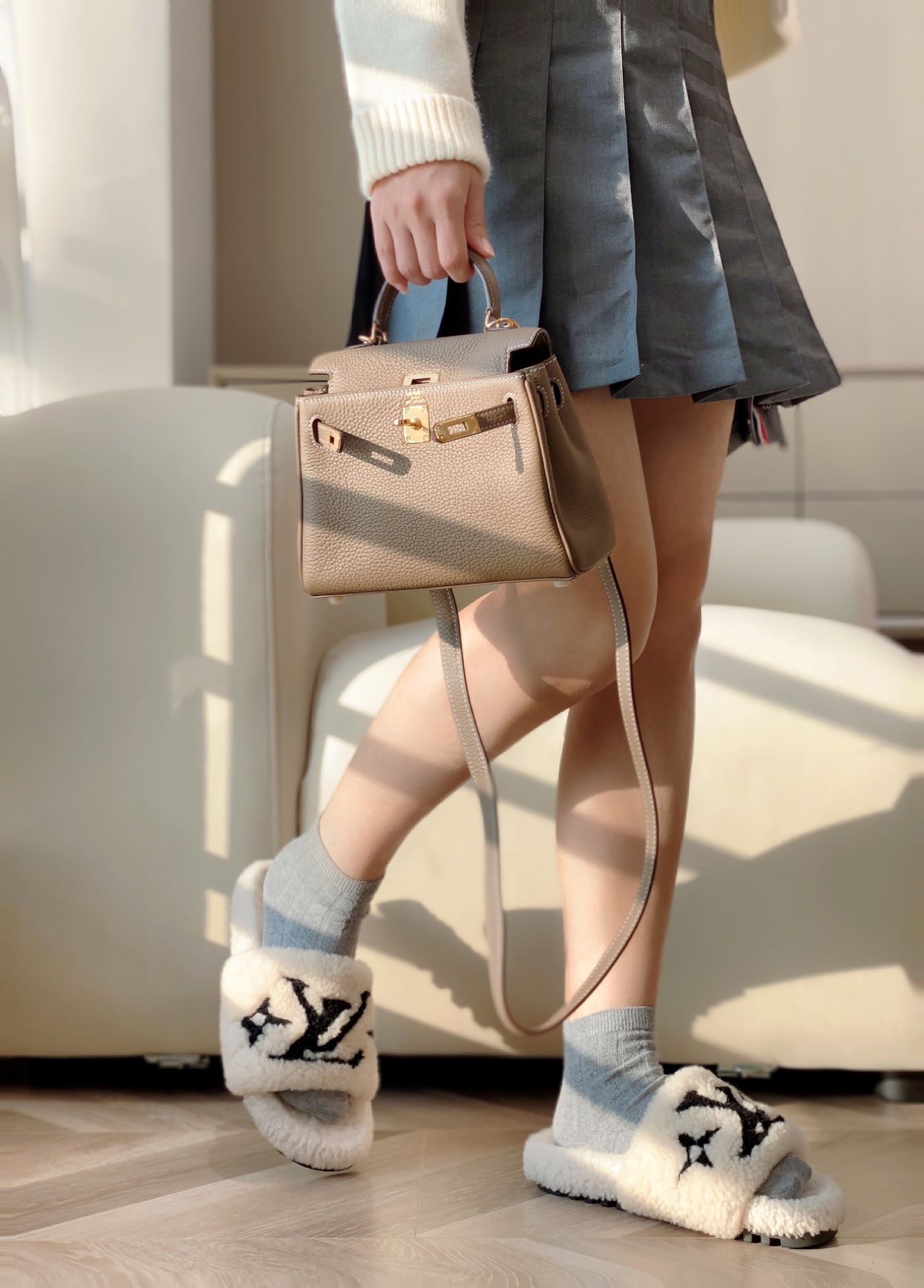 Ferragamo Classic Handcrafted Luxury Leather Shoulder Bag Ref.0D521C53 5