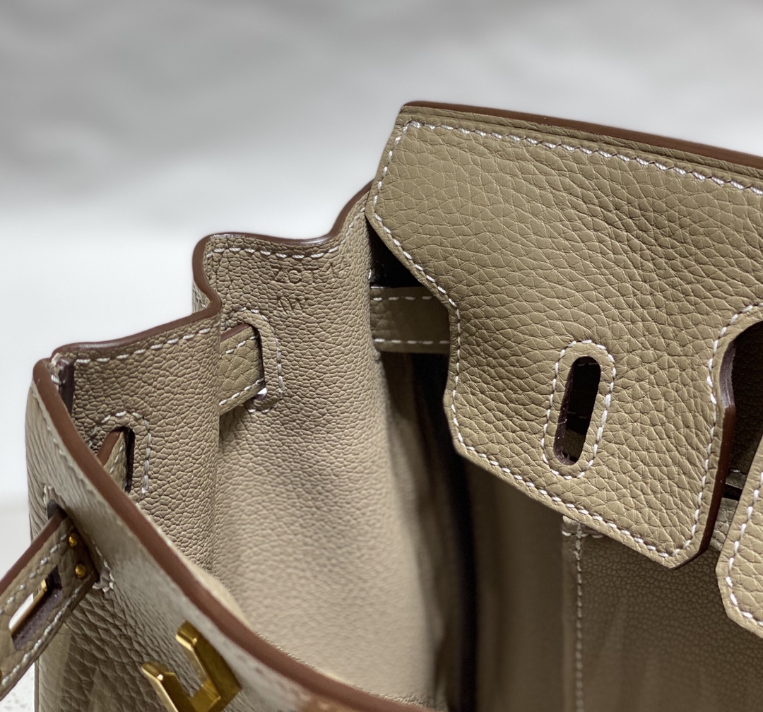 Hermès Luxury Handbag Collection 8