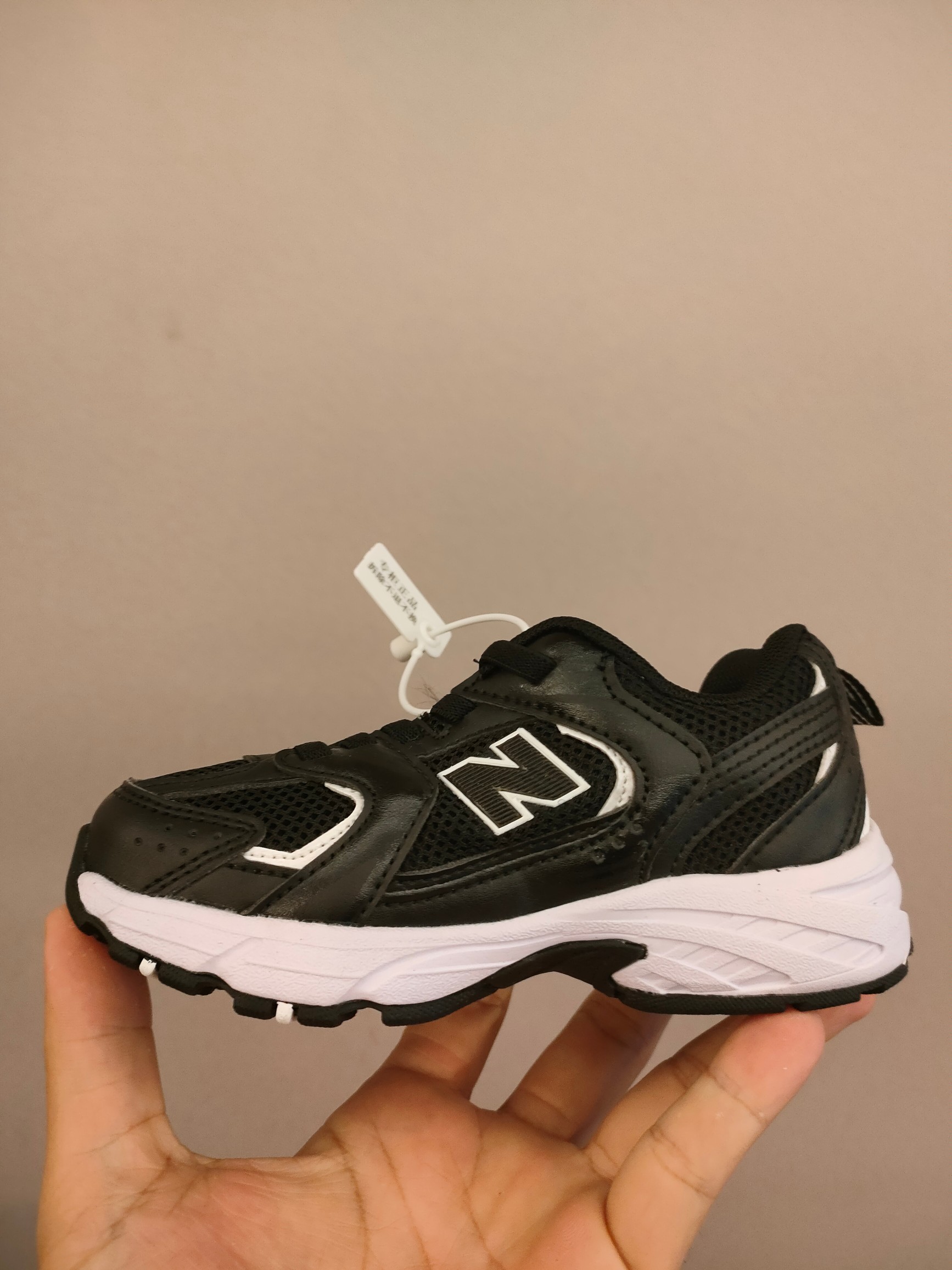 图片[3]-ＮＢ530亲子款儿童 魔术贴术贴+防臭海波丽鞋店 尺码26-37 带来经典系列 经典的530系列！该系列传承了品牌的诸多优点，大胆创新！堪称经典系列里的经典，也是最为热门的系列！时隔一年，再次带来的童鞋，必属重磅～-选品中心