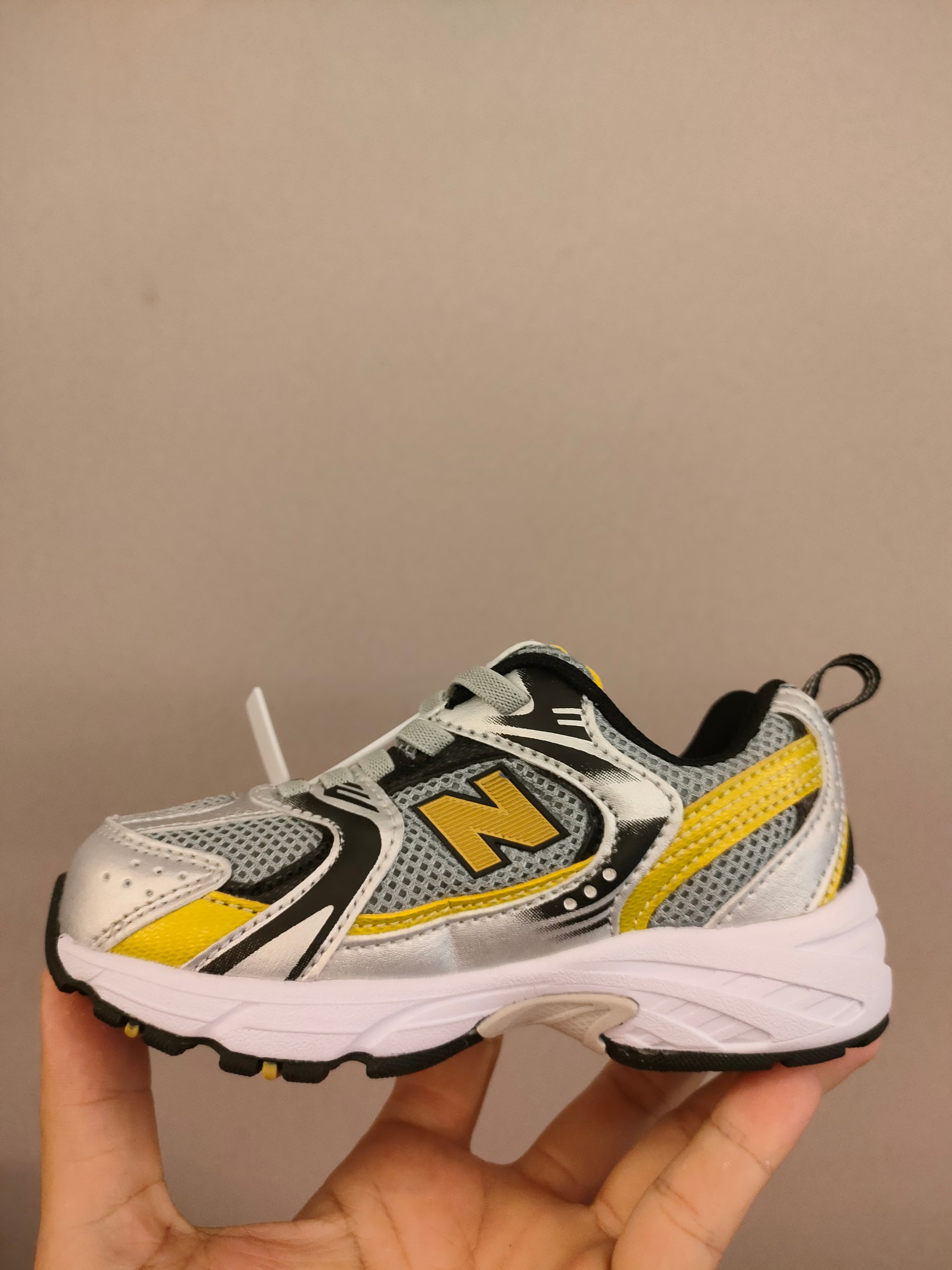 图片[4]-ＮＢ530亲子款儿童 魔术贴术贴+防臭海波丽鞋店 尺码26-37 带来经典系列 经典的530系列！该系列传承了品牌的诸多优点，大胆创新！堪称经典系列里的经典，也是最为热门的系列！时隔一年，再次带来的童鞋，必属重磅～-选品中心