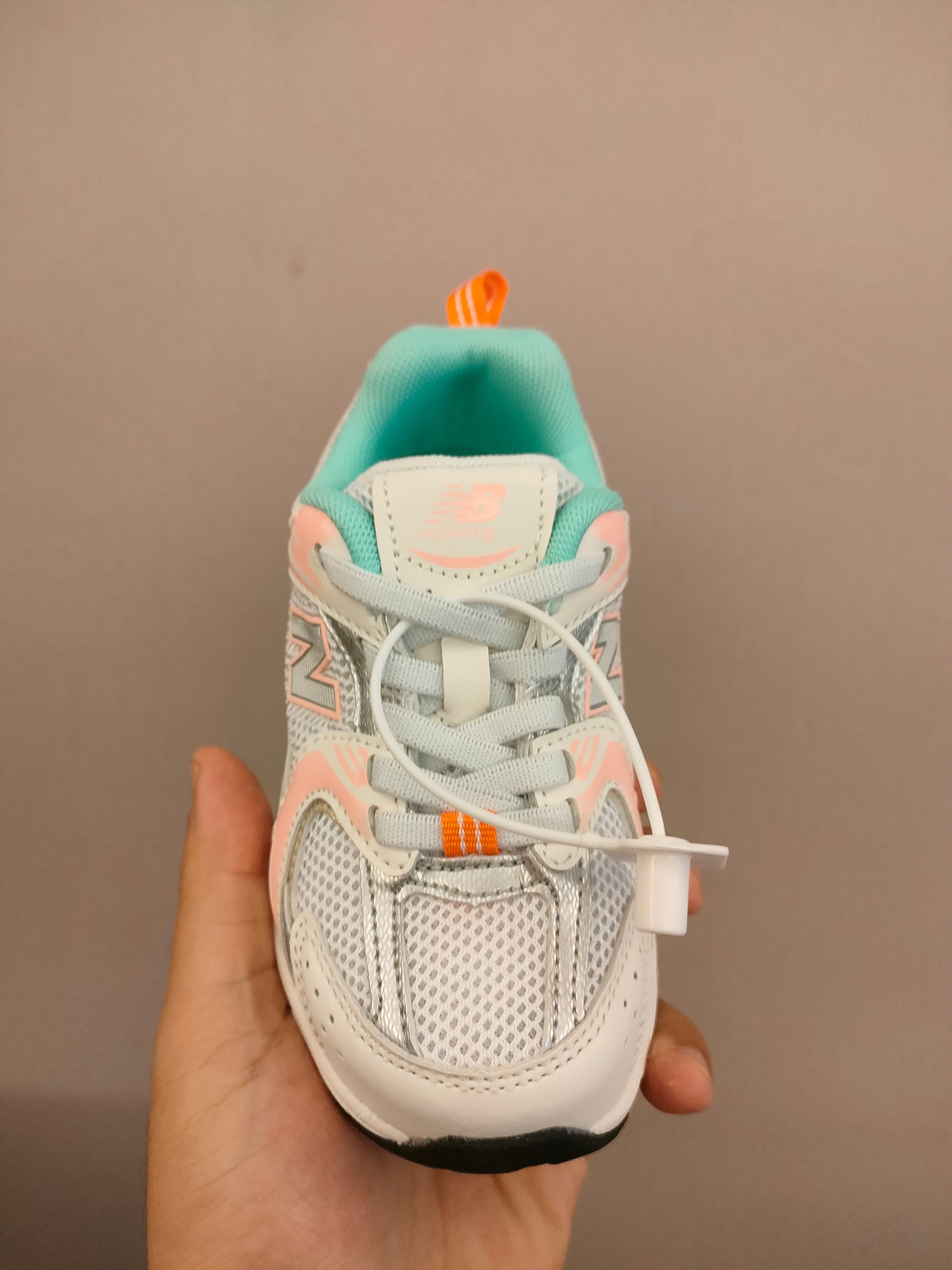 图片[3]-ＮＢ530亲子款软材质+魔术贴+防臭海波丽鞋店 尺码26-37 带来经典系列 经典的530系列！该系列传承了品牌的诸多优点，大胆创新！堪称经典系列里的经典，也是最为热门的系列！时隔一年，再次带来的童鞋，必属重磅～-选品中心