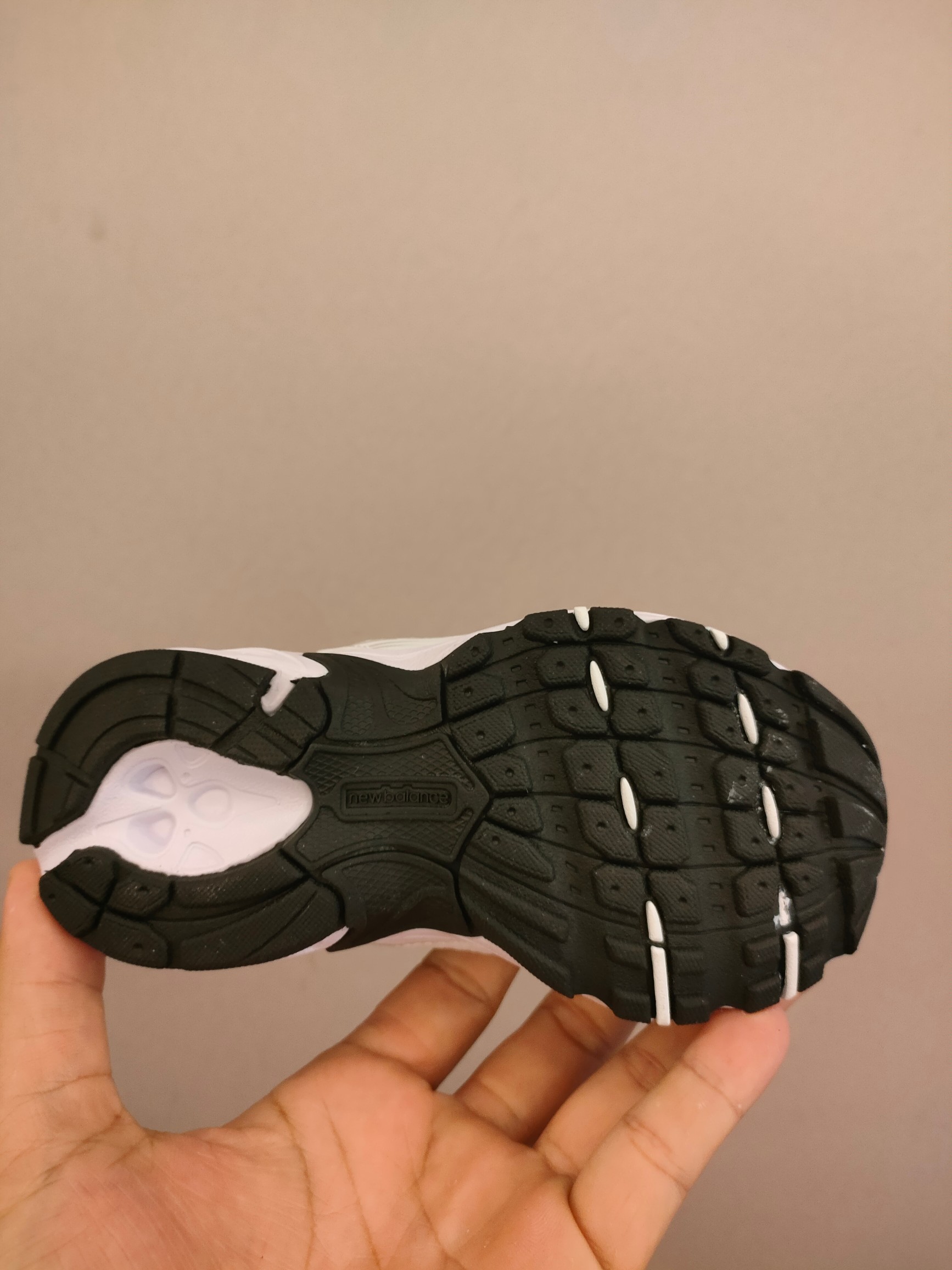 图片[6]-ＮＢ530亲子款软材质+魔术贴+防臭海波丽鞋店 尺码26-37 带来经典系列 经典的530系列！该系列传承了品牌的诸多优点，大胆创新！堪称经典系列里的经典，也是最为热门的系列！时隔一年，再次带来的童鞋，必属重磅～-选品中心