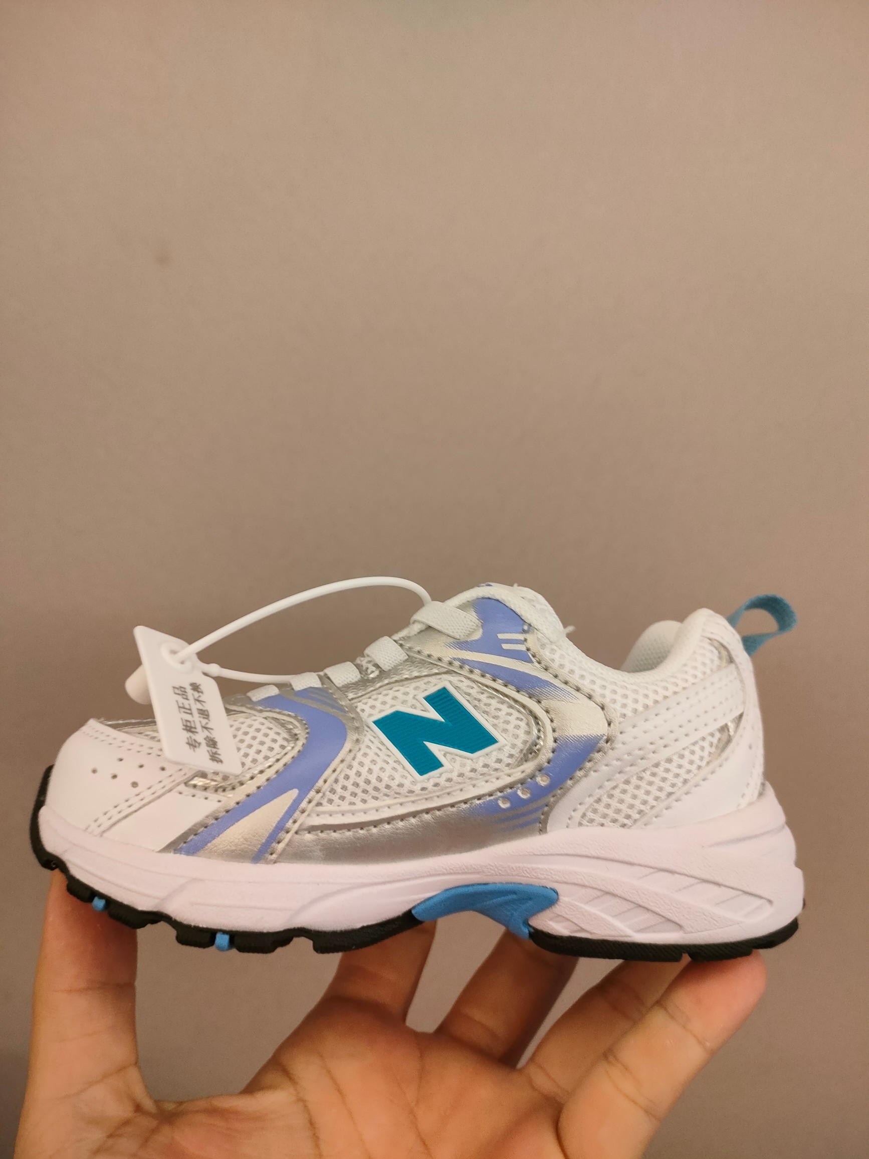 图片[4]-ＮＢ530亲子款软材质+魔术贴+防臭海波丽鞋店 尺码26-37 带来经典系列 经典的530系列！该系列传承了品牌的诸多优点，大胆创新！堪称经典系列里的经典，也是最为热门的系列！时隔一年，再次带来的童鞋，必属重磅～-选品中心