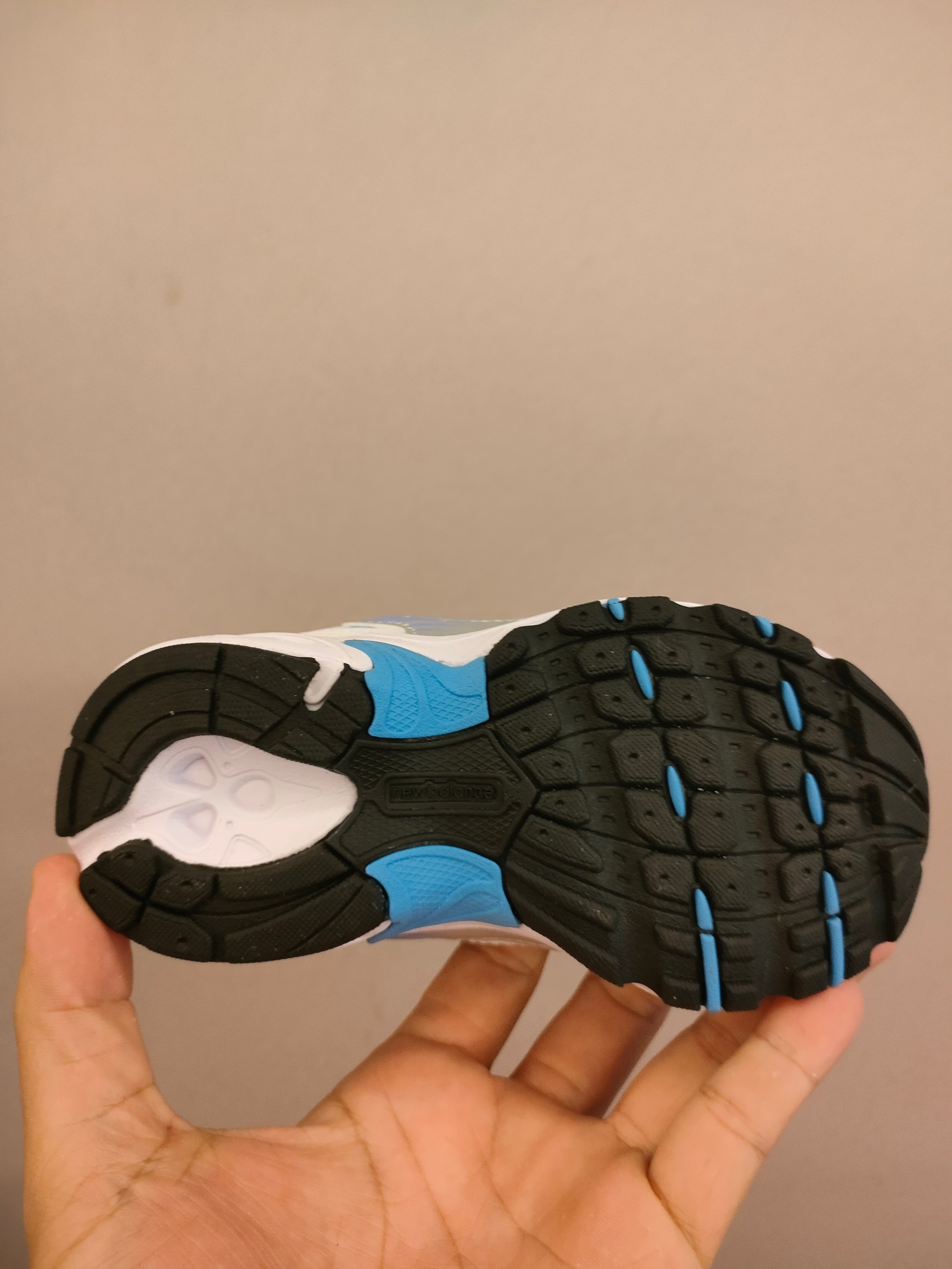 图片[6]-ＮＢ530亲子款软材质+魔术贴+防臭海波丽鞋店 尺码26-37 带来经典系列 经典的530系列！该系列传承了品牌的诸多优点，大胆创新！堪称经典系列里的经典，也是最为热门的系列！时隔一年，再次带来的童鞋，必属重磅～-选品中心