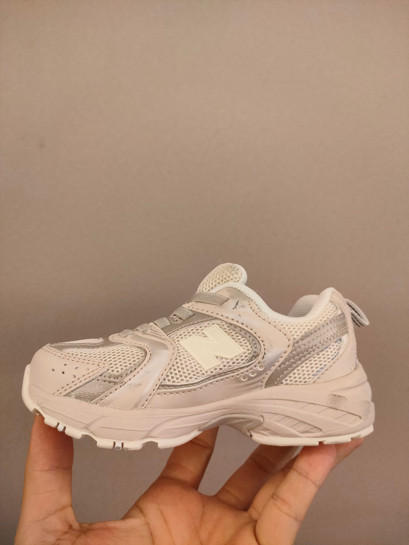 图片[4]-ＮＢ530亲子款儿童 魔术贴术贴+防臭海波丽鞋店 尺码26-37 带来经典系列 经典的530系列！该系列传承了品牌的诸多优点，大胆创新！堪称经典系列里的经典，也是最为热门的系列！时隔一年，再次带来的童鞋，必属重磅～-选品中心