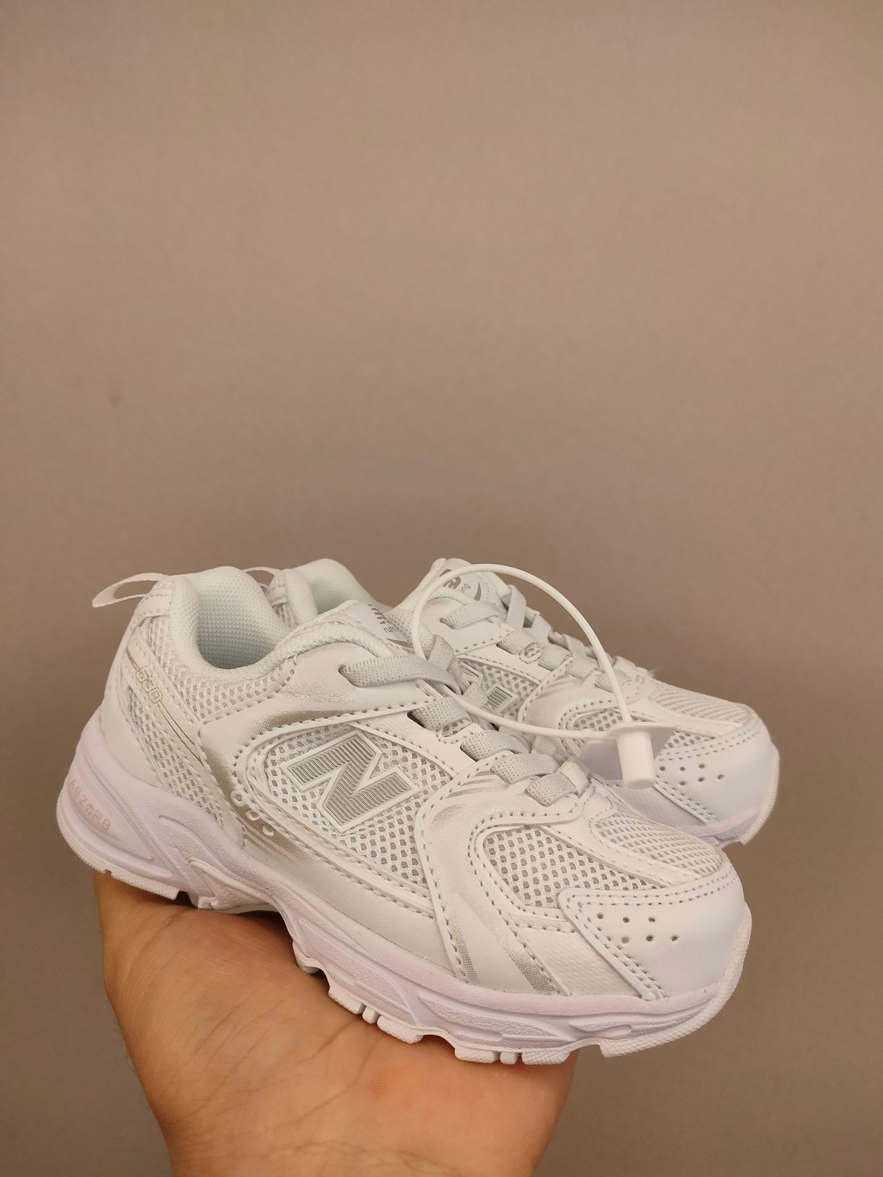 图片[2]-ＮＢ530亲子款儿童 魔术贴术贴+防臭海波丽鞋店 尺码26-37 带来经典系列 经典的530系列！该系列传承了品牌的诸多优点，大胆创新！堪称经典系列里的经典，也是最为热门的系列！时隔一年，再次带来的童鞋，必属重磅～-选品中心