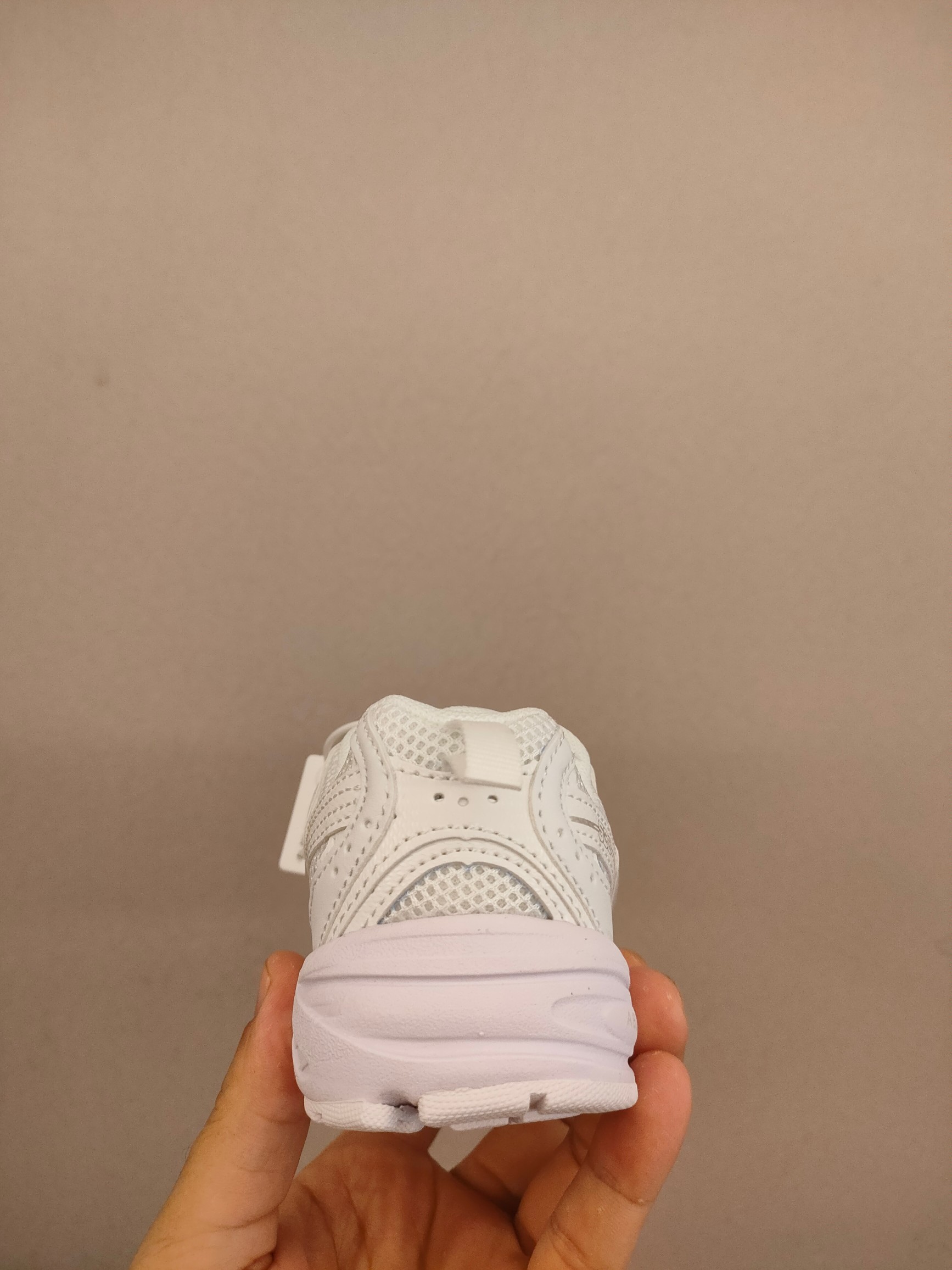 图片[5]-ＮＢ530亲子款儿童 魔术贴术贴+防臭海波丽鞋店 尺码26-37 带来经典系列 经典的530系列！该系列传承了品牌的诸多优点，大胆创新！堪称经典系列里的经典，也是最为热门的系列！时隔一年，再次带来的童鞋，必属重磅～-选品中心