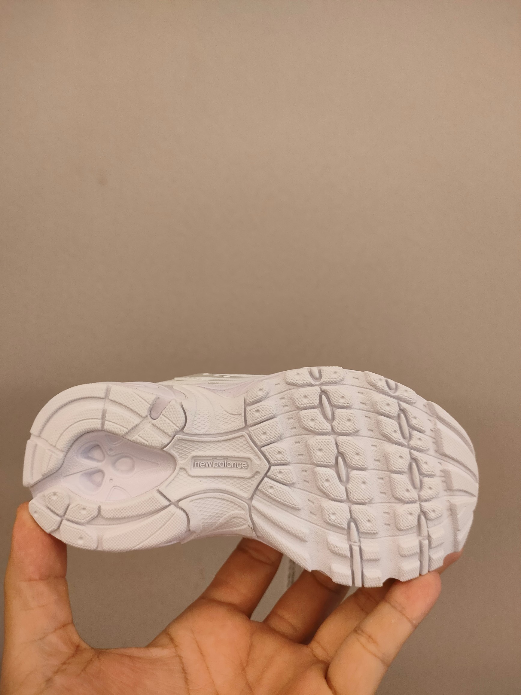 图片[6]-ＮＢ530亲子款儿童 魔术贴术贴+防臭海波丽鞋店 尺码26-37 带来经典系列 经典的530系列！该系列传承了品牌的诸多优点，大胆创新！堪称经典系列里的经典，也是最为热门的系列！时隔一年，再次带来的童鞋，必属重磅～-选品中心