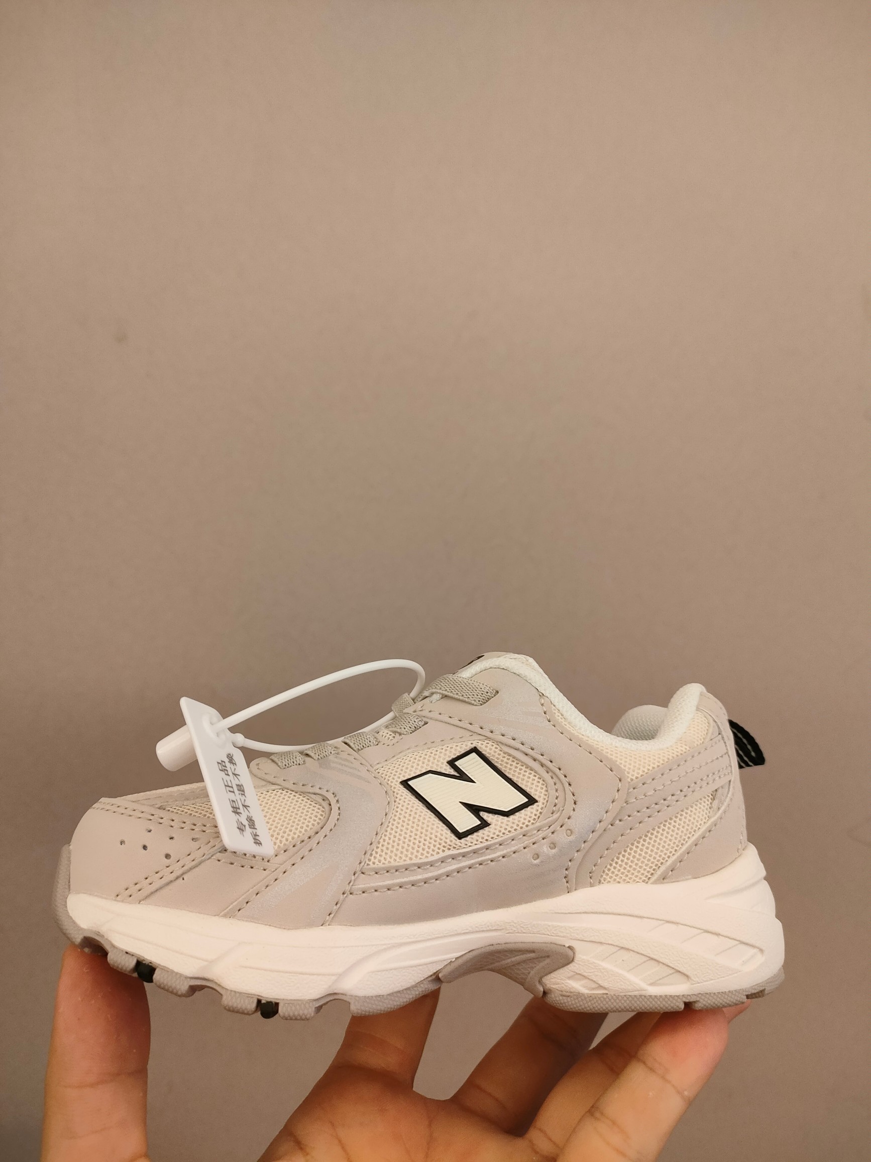 图片[4]-ＮＢ530亲子款儿童 魔术贴术贴+防臭海波丽鞋店 尺码26-37 带来经典系列 经典的530系列！该系列传承了品牌的诸多优点，大胆创新！堪称经典系列里的经典，也是最为热门的系列！时隔一年，再次带来的童鞋，必属重磅～-选品中心