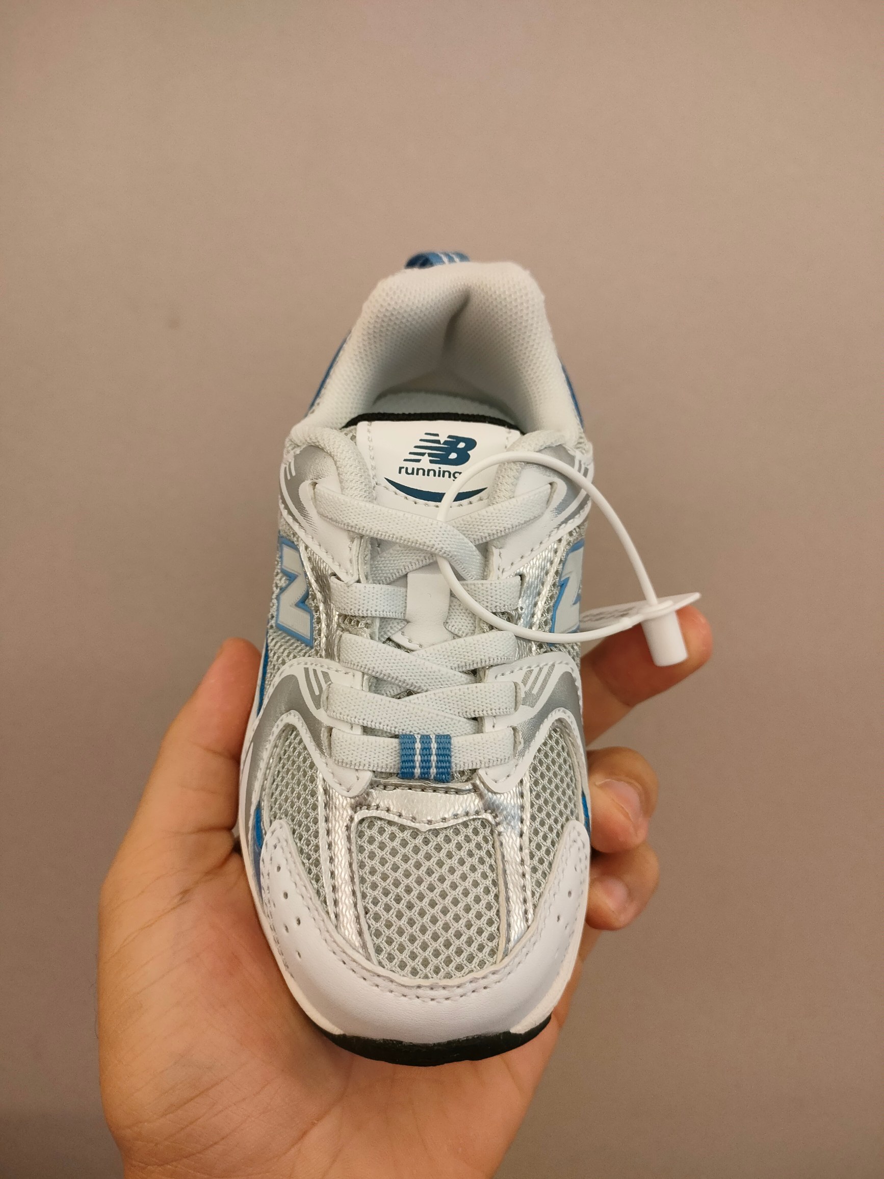 图片[3]-ＮＢ530亲子款儿童 魔术贴术贴+防臭海波丽鞋店 尺码26-37 带来经典系列 经典的530系列！该系列传承了品牌的诸多优点，大胆创新！堪称经典系列里的经典，也是最为热门的系列！时隔一年，再次带来的童鞋，必属重磅～-选品中心