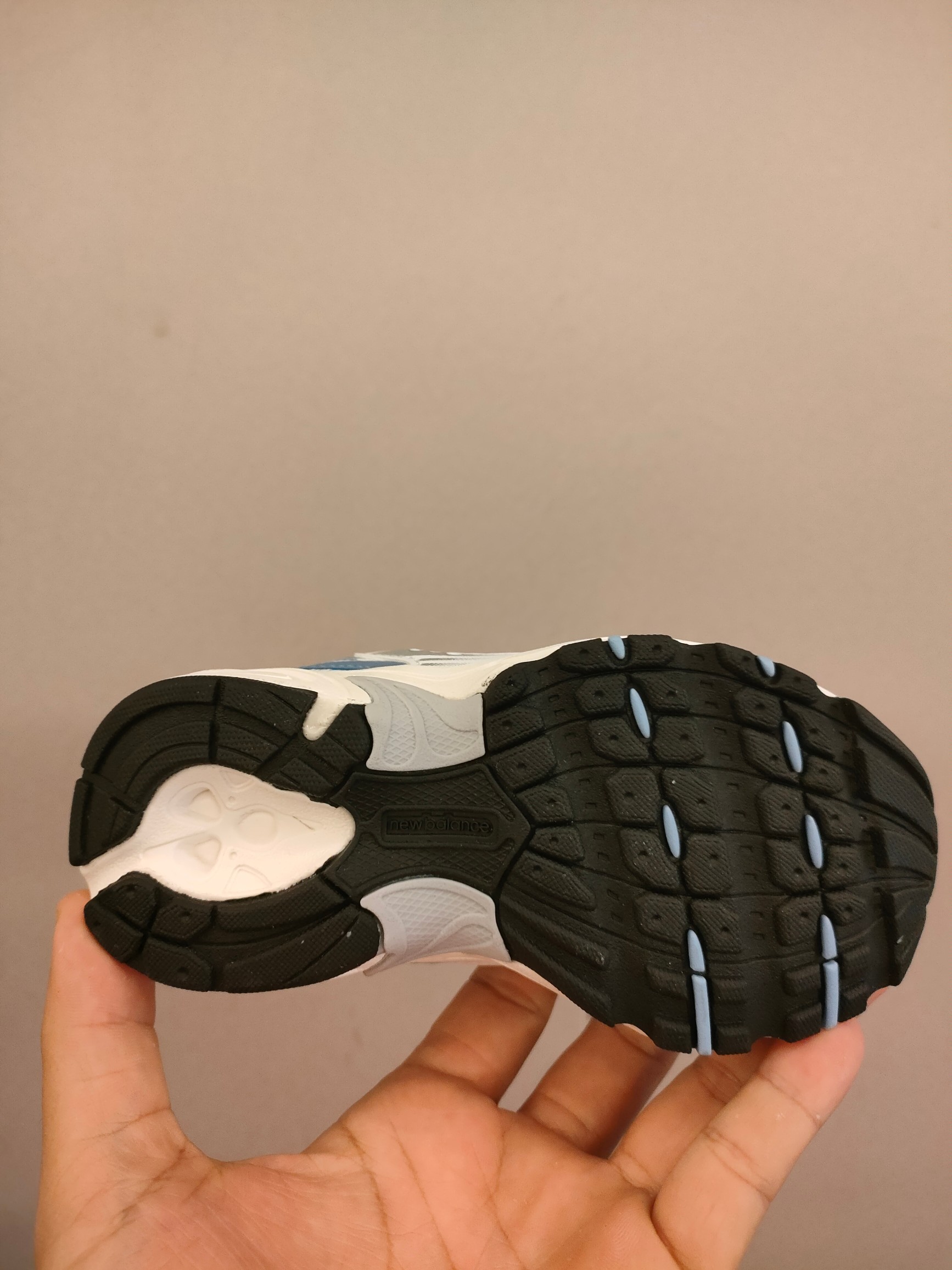 图片[6]-ＮＢ530亲子款儿童 魔术贴术贴+防臭海波丽鞋店 尺码26-37 带来经典系列 经典的530系列！该系列传承了品牌的诸多优点，大胆创新！堪称经典系列里的经典，也是最为热门的系列！时隔一年，再次带来的童鞋，必属重磅～-选品中心