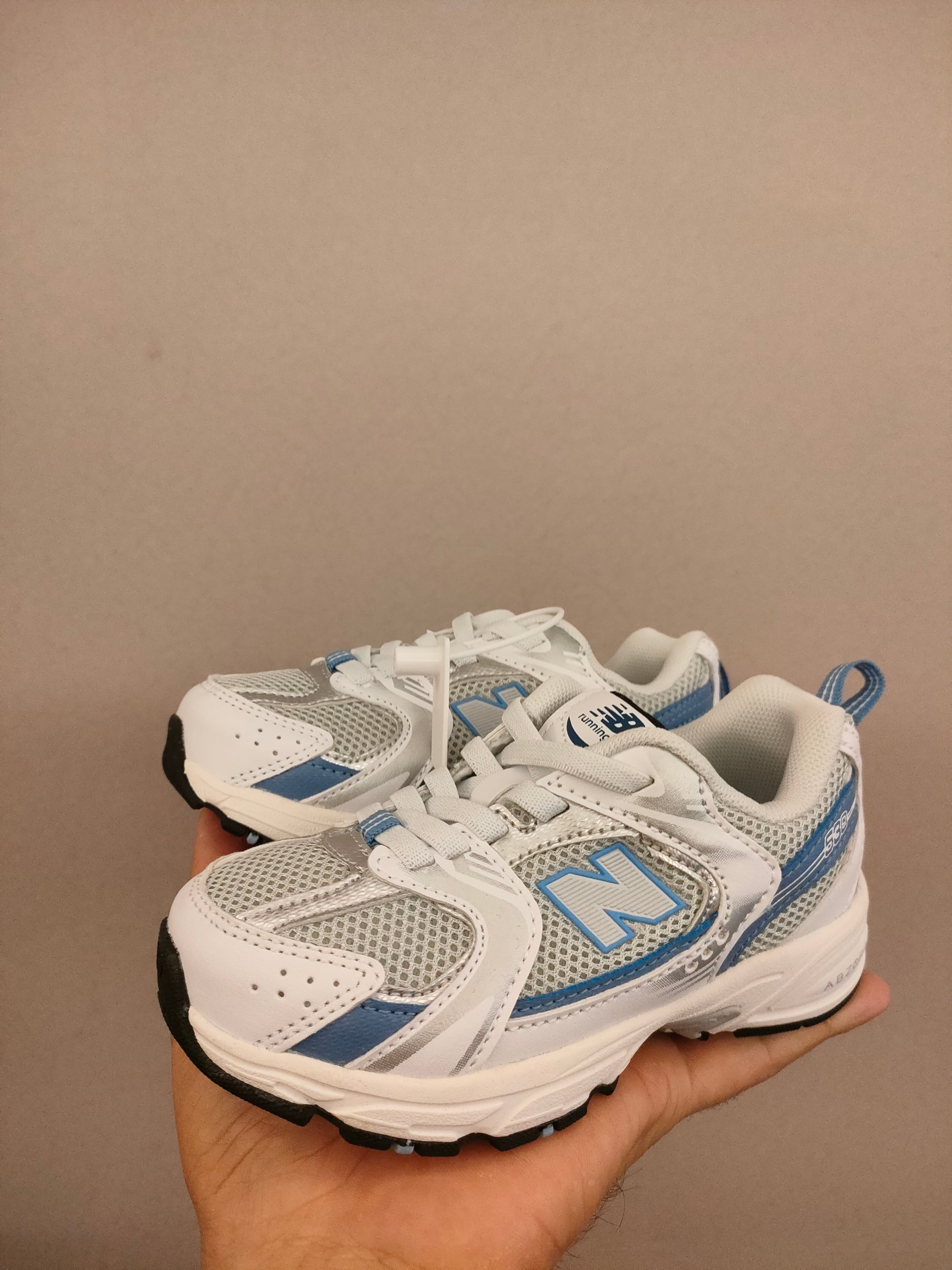 图片[7]-ＮＢ530亲子款儿童 魔术贴术贴+防臭海波丽鞋店 尺码26-37 带来经典系列 经典的530系列！该系列传承了品牌的诸多优点，大胆创新！堪称经典系列里的经典，也是最为热门的系列！时隔一年，再次带来的童鞋，必属重磅～-选品中心