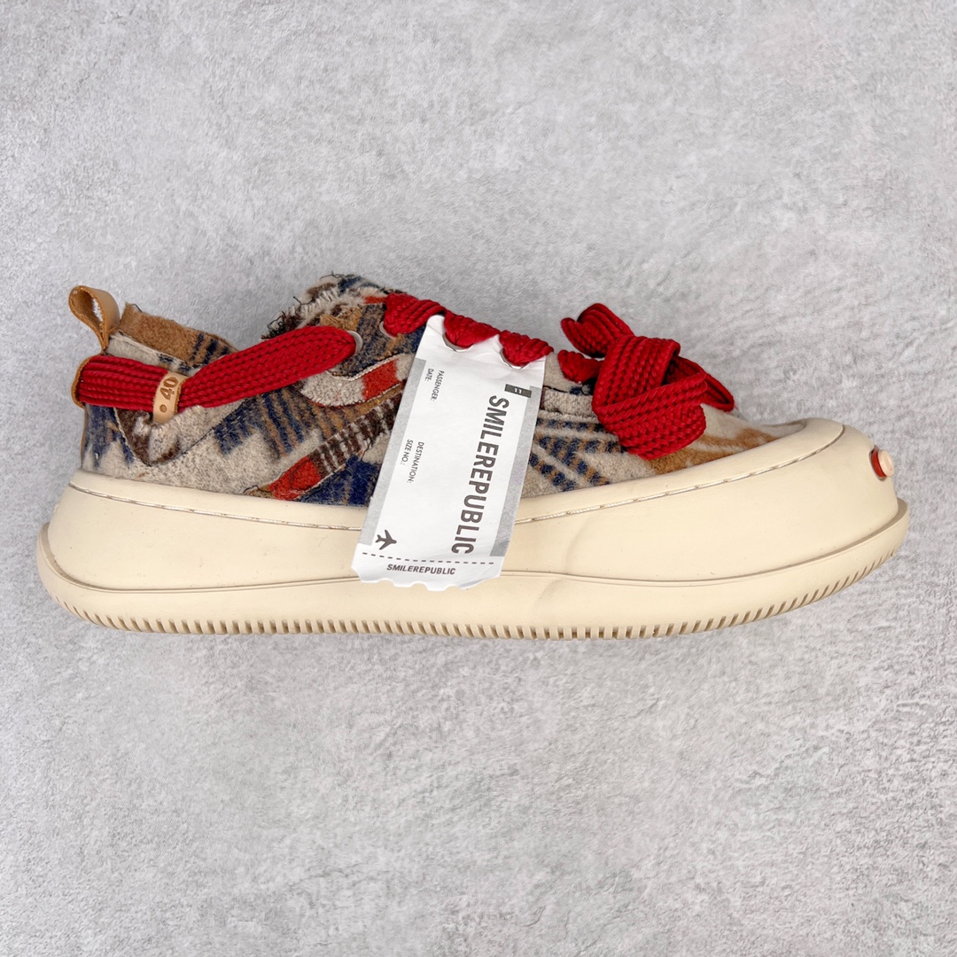 ＃开春福利 SMILEREPUBLIC檀健次同款经典新款起司猫低帮开口笑厚底帆布鞋 新晋街头鞋履品牌SMILEREPUBLIC Canvas 系列 以 SMILE 为灵感来源 捕捉潮流 主打柔软的帆布设计 有裁切的羊毛流苏与独特编织技艺 超软水染牛皮内里 注塑成型鞋垫 4cm厘米外增高效果橡胶鞋底 尺码：35 36 37 38 39 40 41 42 43 44-选品中心
