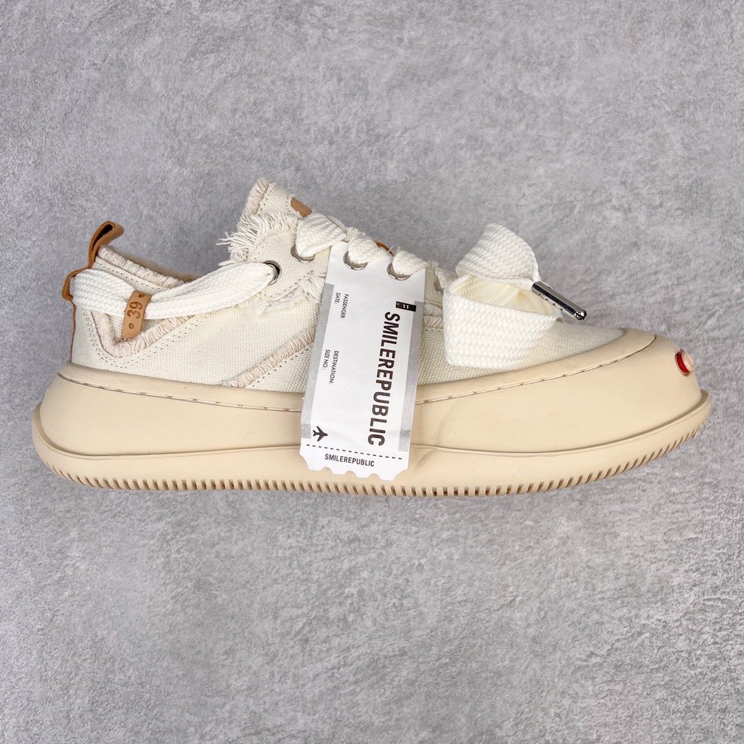 ＃开春福利 SMILEREPUBLIC檀健次同款经典新款起司猫低帮开口笑厚底帆布鞋 新晋街头鞋履品牌SMILEREPUBLIC Canvas 系列 以 SMILE 为灵感来源 捕捉潮流 主打柔软的帆布设计 有裁切的羊毛流苏与独特编织技艺 超软水染牛皮内里 注塑成型鞋垫 4cm厘米外增高效果橡胶鞋底 尺码：35 36 37 38 39 40 41 42 43 44-选品中心