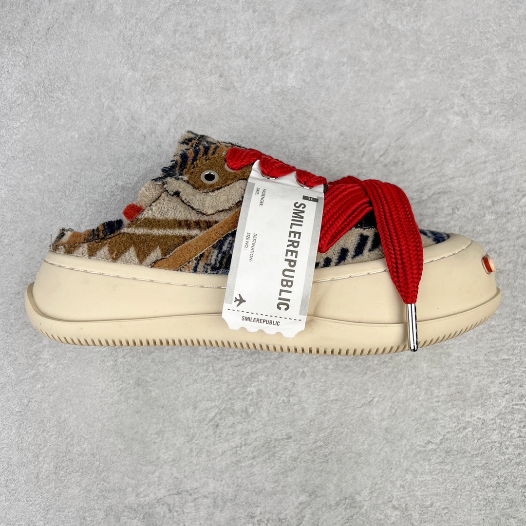 ＃开春福利 SMILEREPUBLIC檀健次同款经典新款起司猫低帮开口笑厚底帆布鞋 新晋街头鞋履品牌SMILEREPUBLIC Canvas 系列 以 SMILE 为灵感来源 捕捉潮流 主打柔软的帆布设计 有裁切的羊毛流苏与独特编织技艺 超软水染牛皮内里 注塑成型鞋垫 4cm厘米外增高效果橡胶鞋底 尺码：35 36 37 38 39 40 41 42 43 44-选品中心