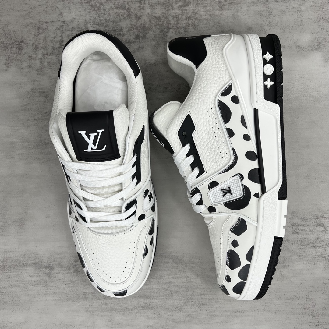 Louis Vuitton Luxury Footwear Collection 3