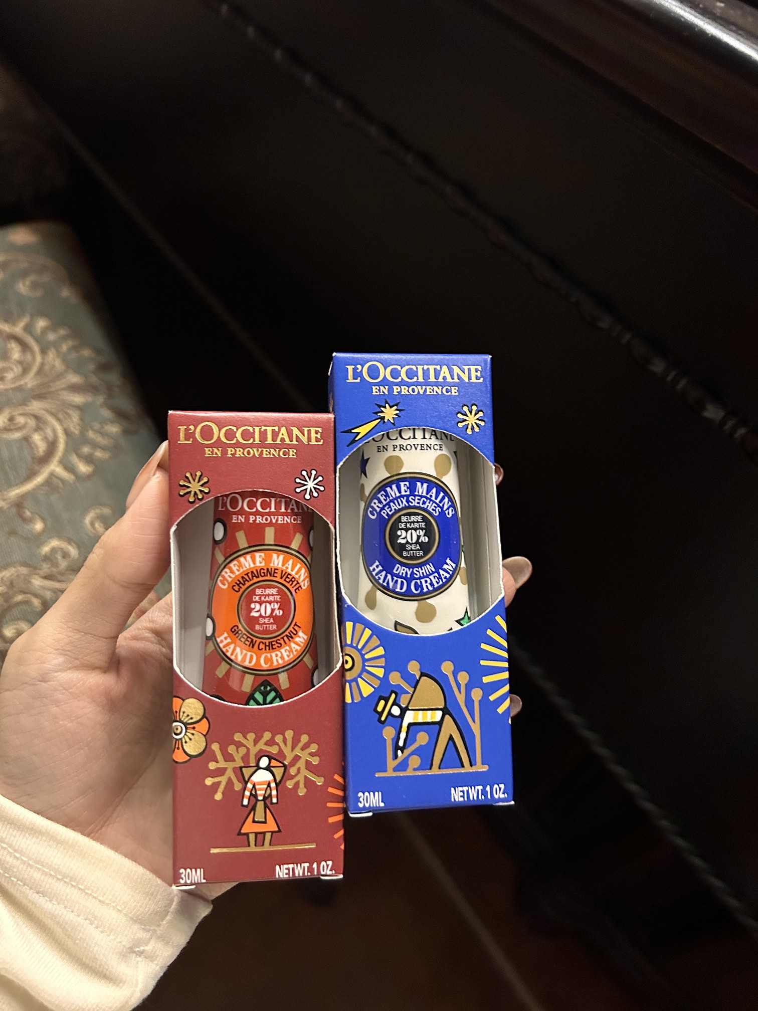 L'Occitane Holiday Edition Hand Cream. Presented in seasonal festive pac - Comprehensive 5