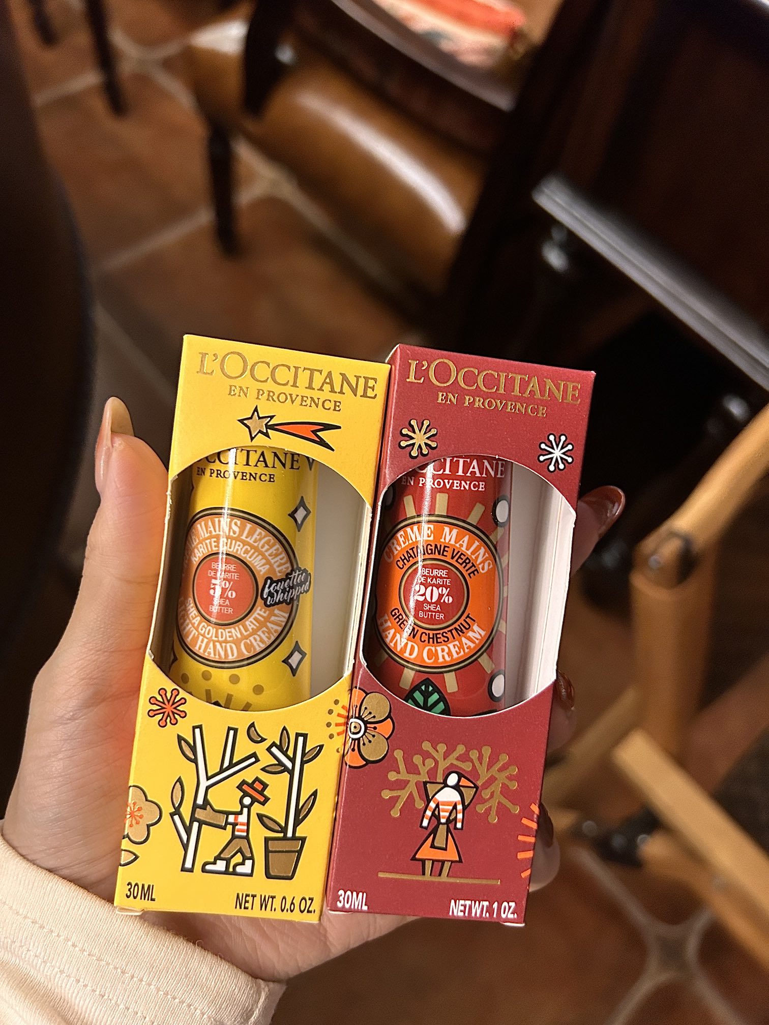 L'Occitane Holiday Edition Hand Cream. Presented in seasonal festive pac - Comprehensive 6