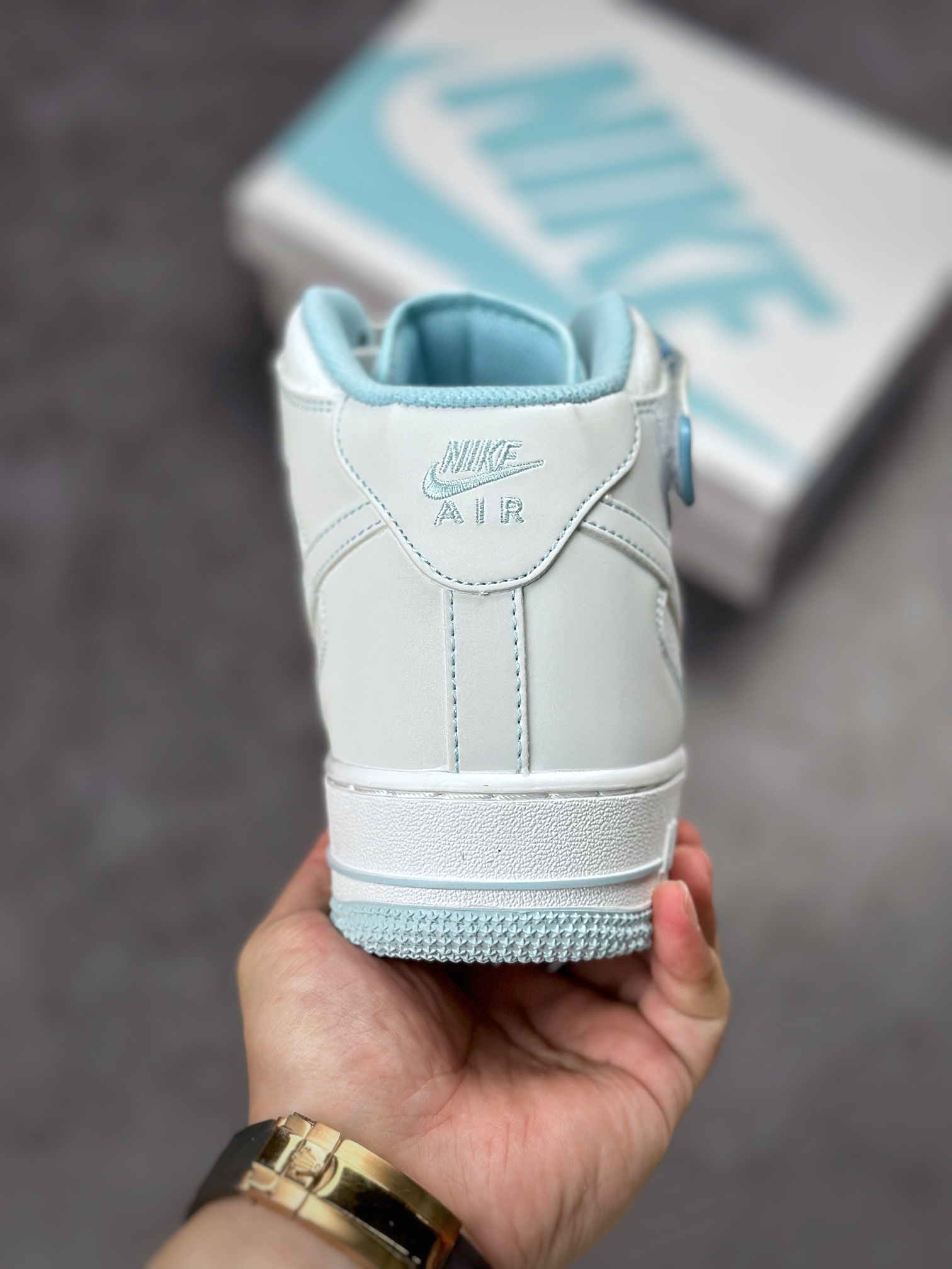 Nike Air Force 1 Mid 冰蓝满天星 MK0619-255
