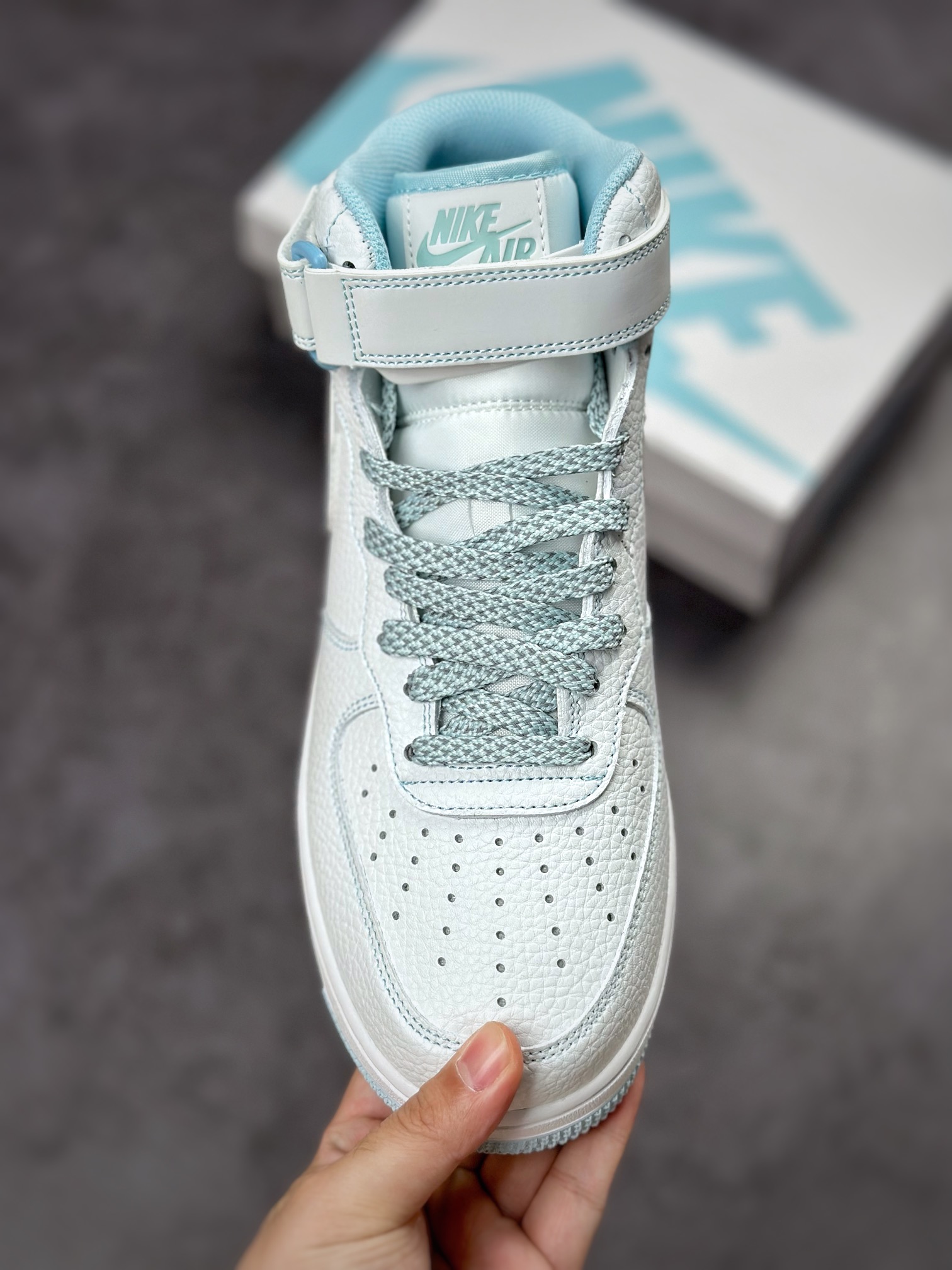 Nike Air Force 1 Mid 冰蓝满天星 MK0619-255