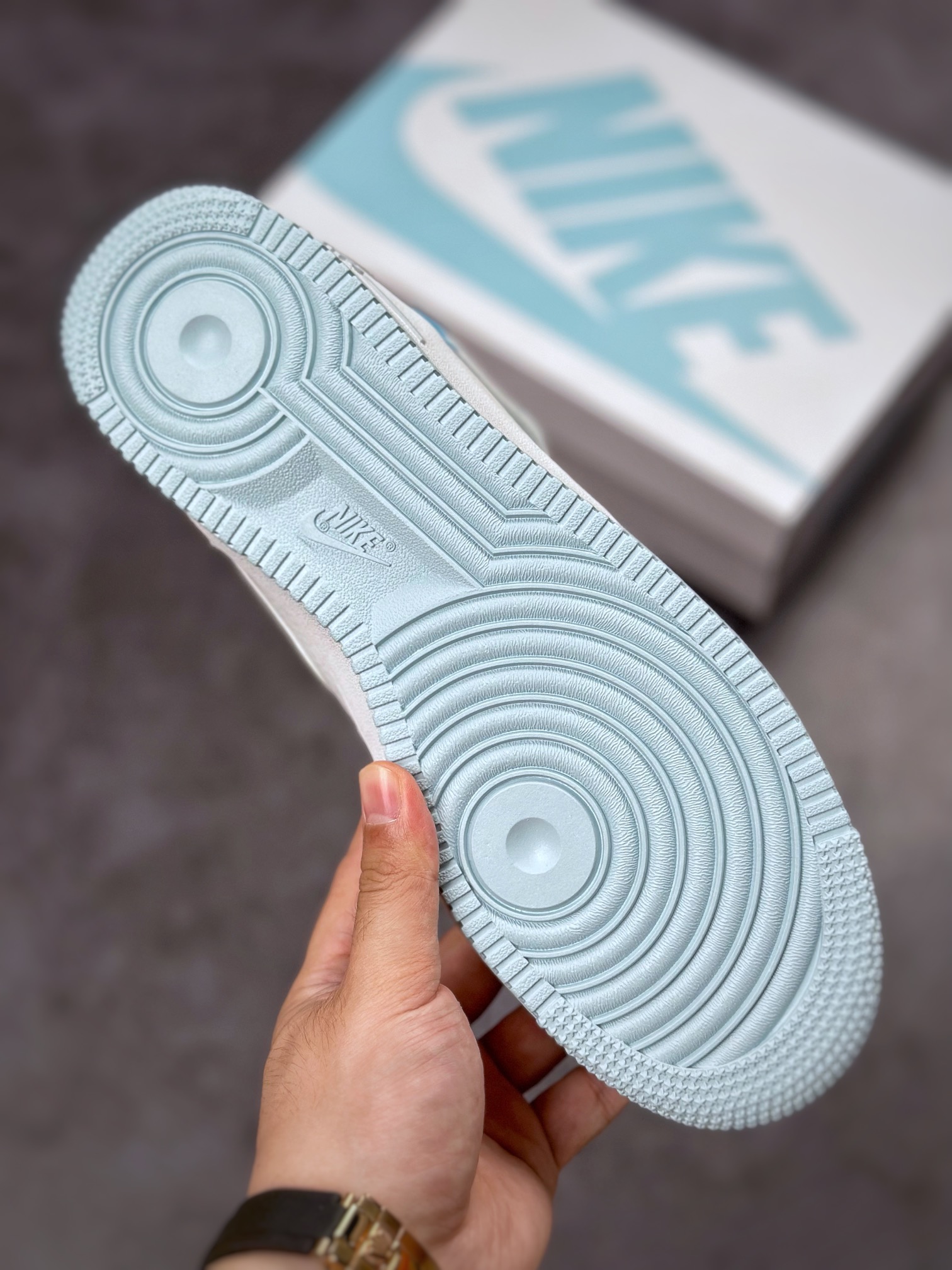 Nike Air Force 1 Mid 冰蓝满天星 MK0619-255