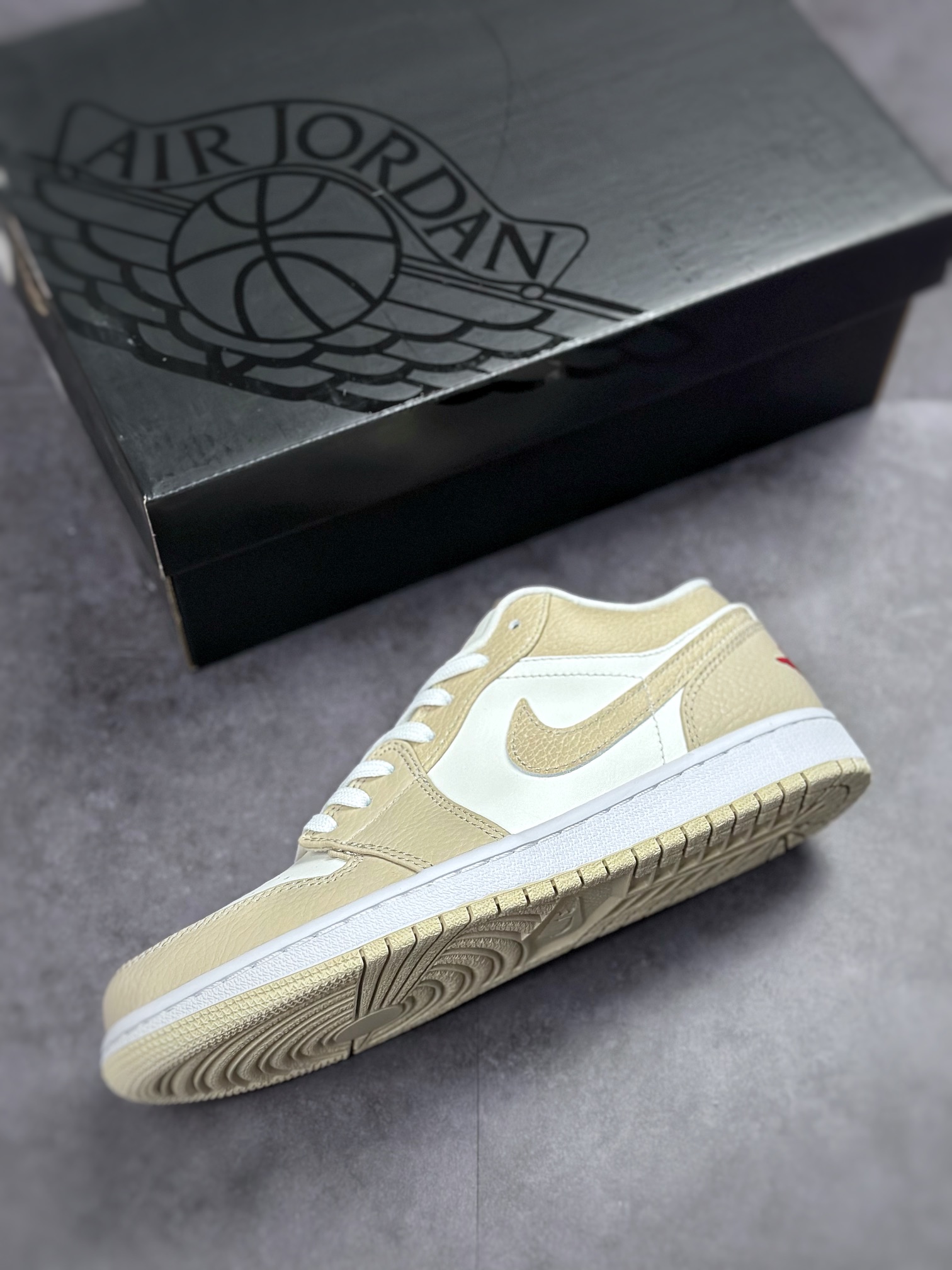 The highest craft product on the market with original bare shoes Air Jordan 1 Low Sail White Yellow FB7168-121