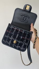 Online Shop
 Chanel Messenger Bags Gold Hardware