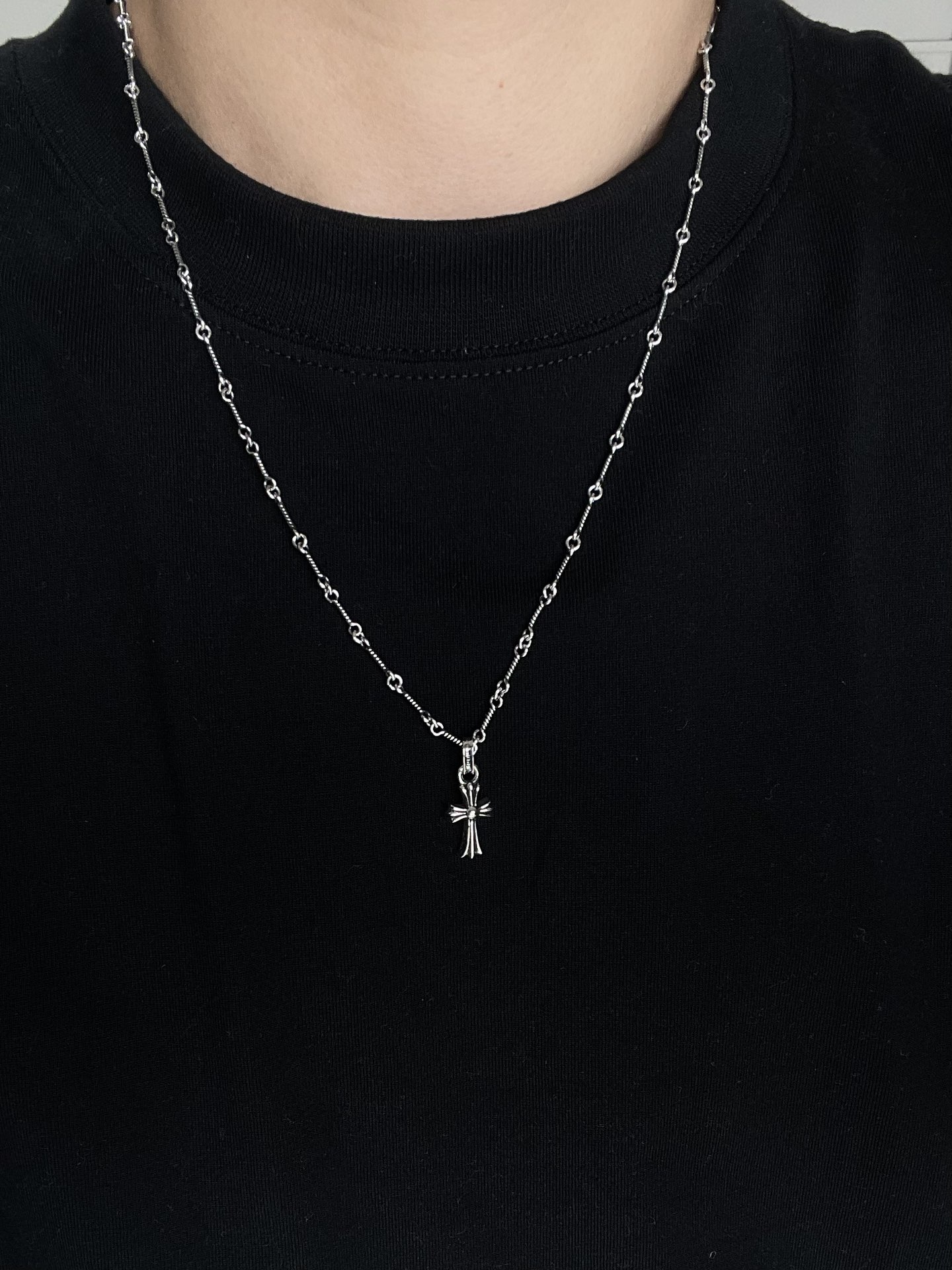 Chrome Hearts 克罗心 迷你号十字架项链