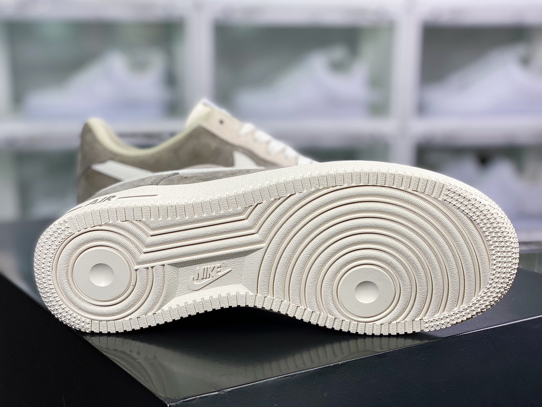 240  Air Force 1′07 Low”Grey/Beige”空军一号经典低帮GE8969-228