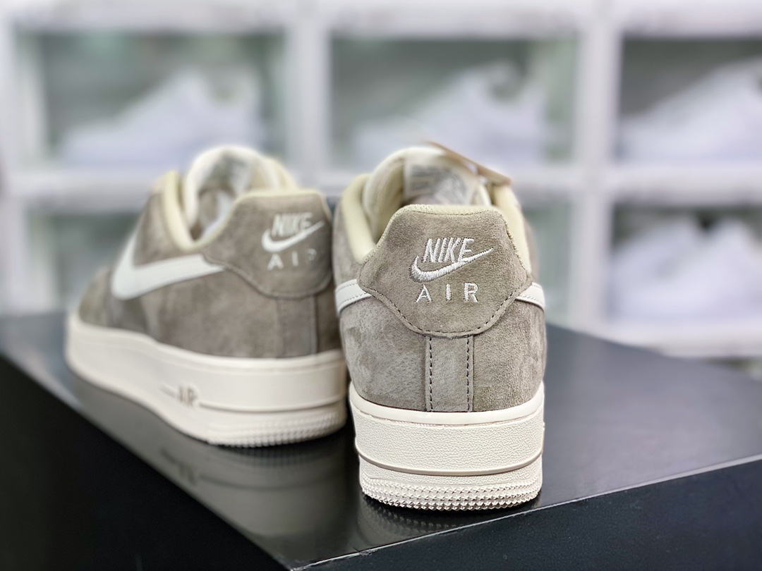 240  Air Force 1′07 Low”Grey/Beige”空军一号经典低帮GE8969-228