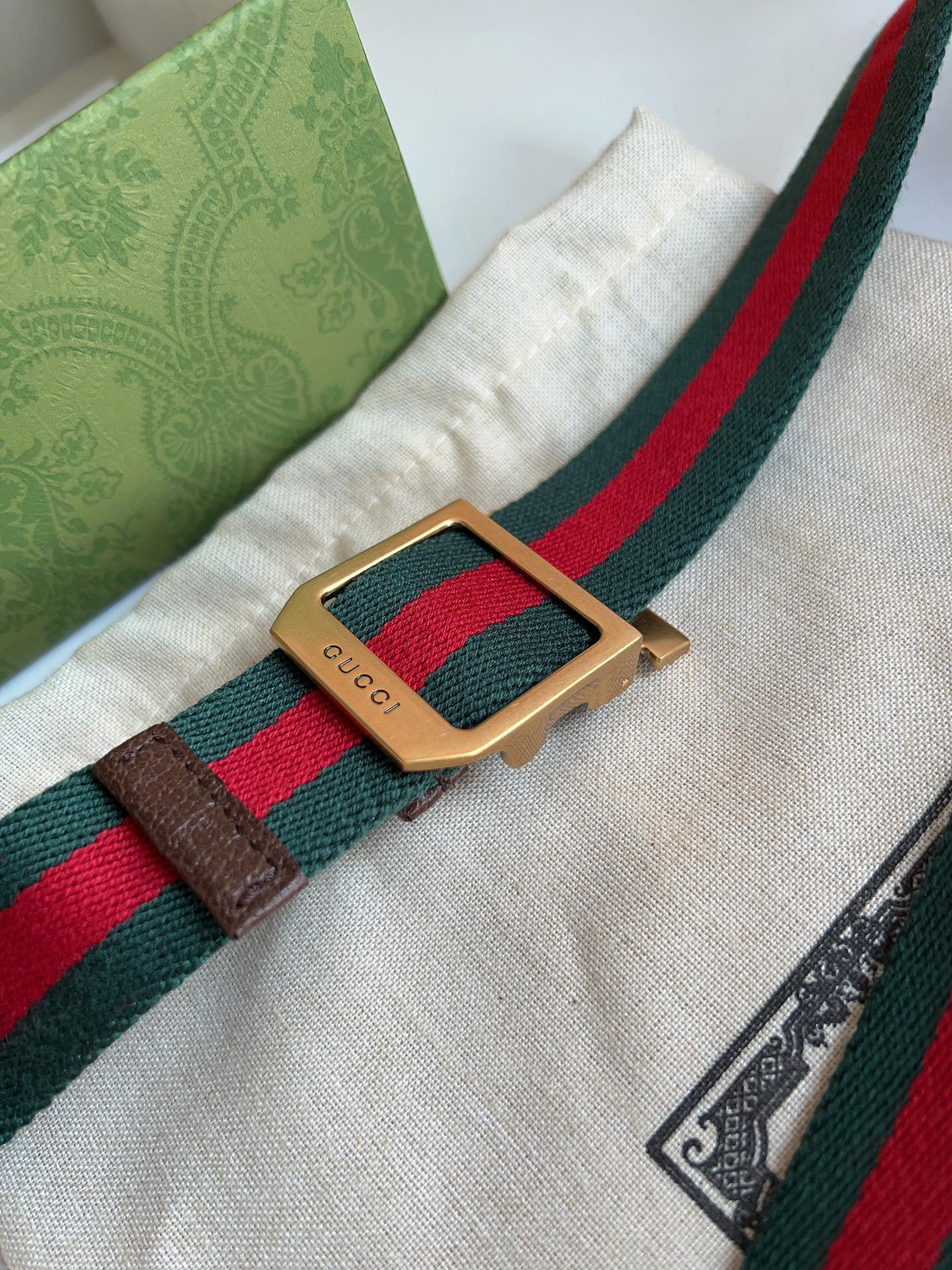 Gucci22FW长方形搭扣红绿织带