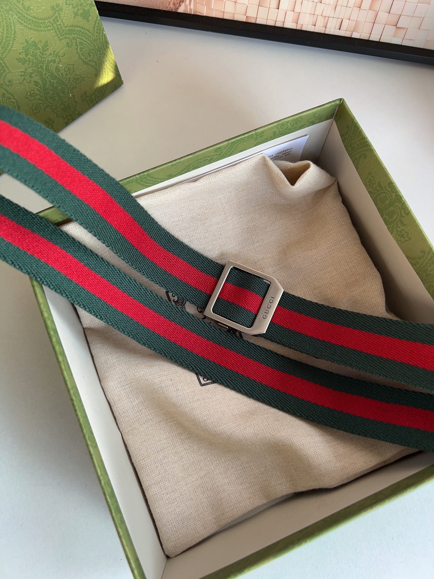 Gucci22FW长方形搭扣红绿织带