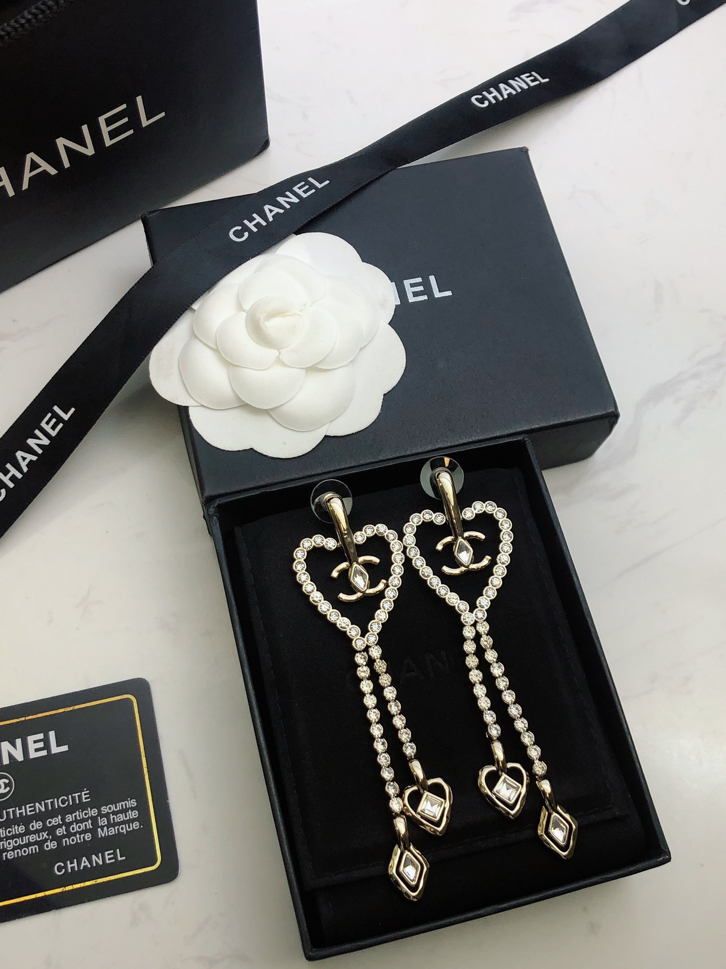 🛍🛍🛒香奈儿新款耳环  镂空爱心流苏💗双c设计 简约设计轮廓造型 突出光面镀金 Chanel最强助攻 单