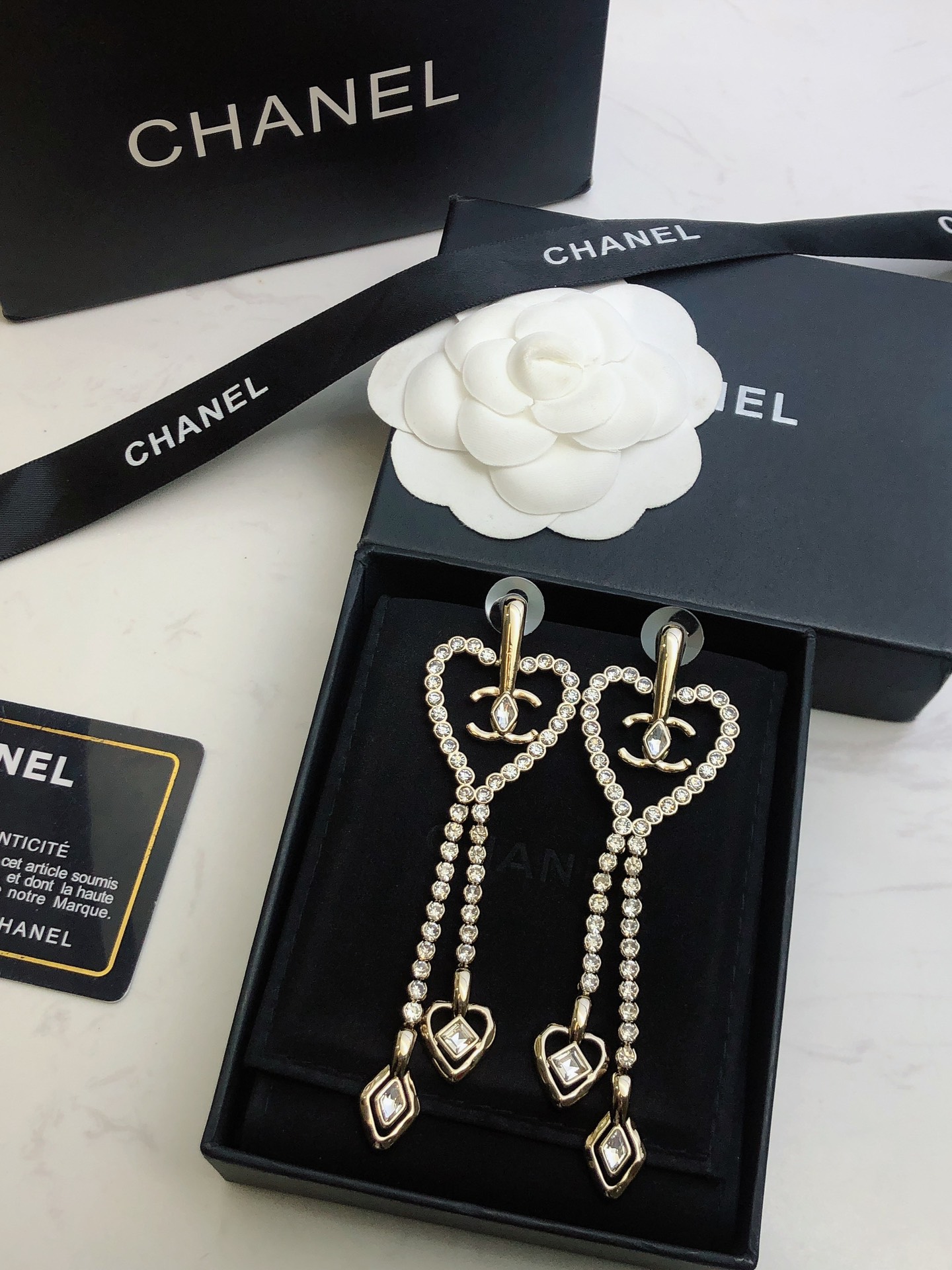 🛍🛍🛒香奈儿新款耳环  镂空爱心流苏💗双c设计 简约设计轮廓造型 突出光面镀金 Chanel最强助攻 单