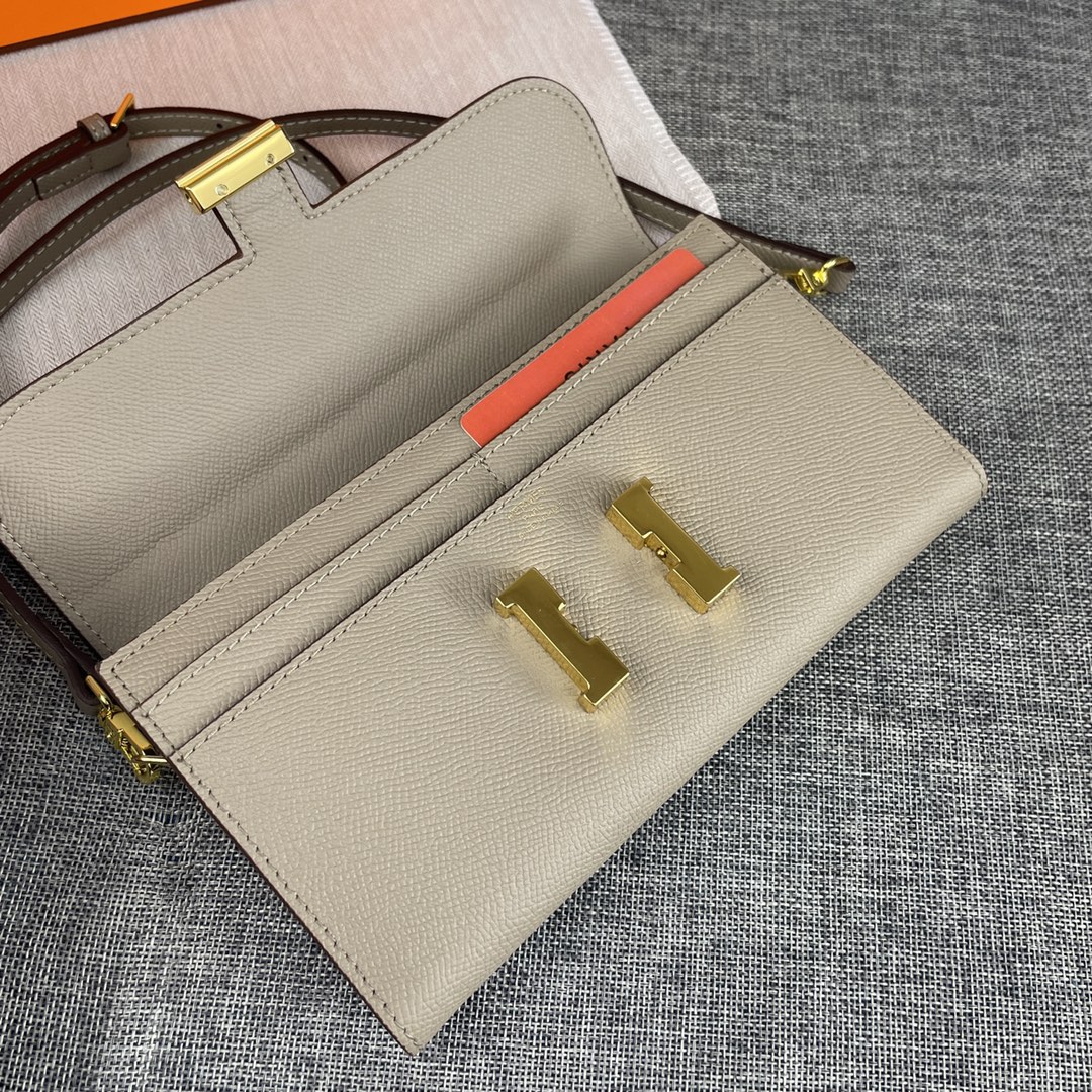 Hermes Constance 。 爱马仕型号:9852掌纹金扣 size:22*11cm 🇫🇷海外🇫🇷Empson Hermes Constance 。 爱马仕型号:9852掌纹金扣 size:22*11cm 🇫🇷海外🇫🇷Empson