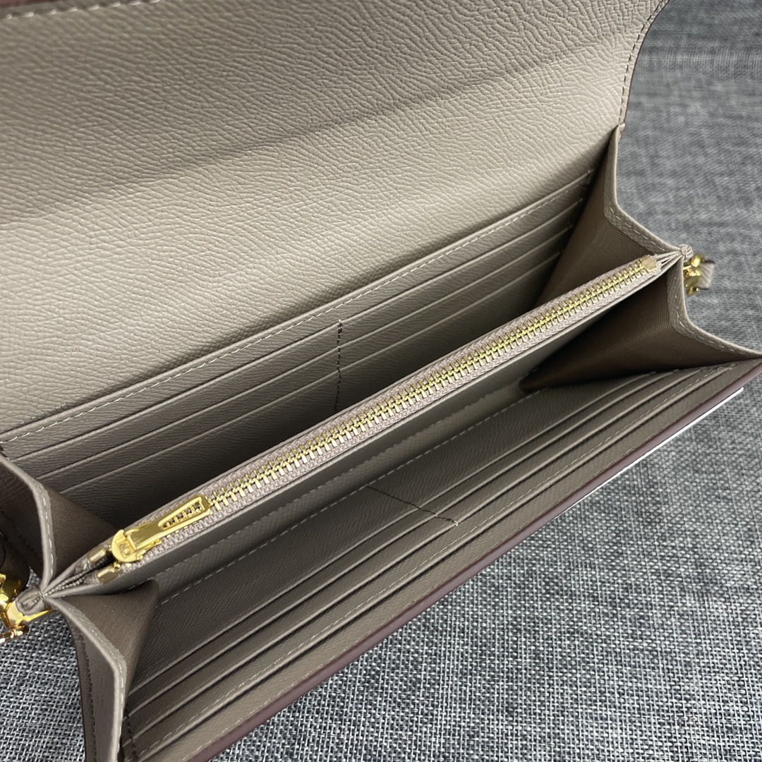 Hermes Constance 。 爱马仕型号:9852掌纹金扣 size:22*11cm 🇫🇷海外🇫🇷Empson Hermes Constance 。 爱马仕型号:9852掌纹金扣 size:22*11cm 🇫🇷海外🇫🇷Empson