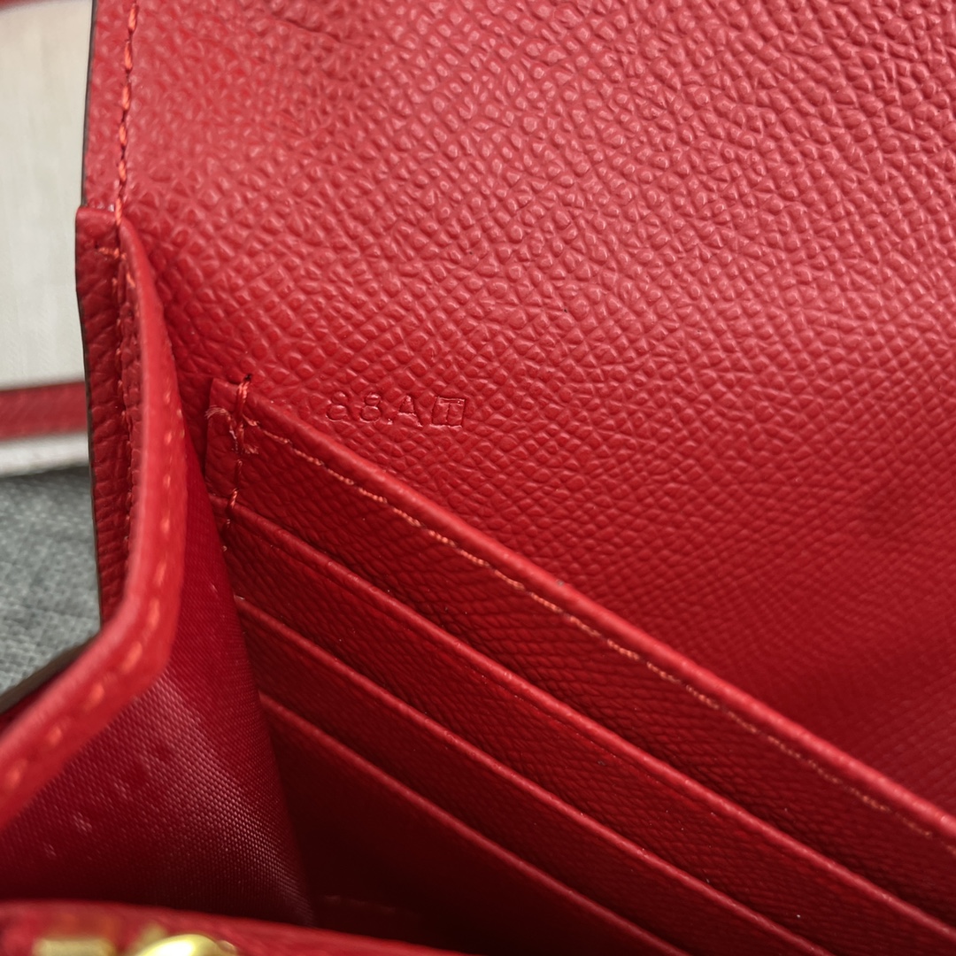 Hermes Constance 。 爱马仕型号:9852掌纹金扣 size:22*11cm 🇫🇷海外🇫🇷Empson Hermes Constance 。 爱马仕型号:9852掌纹金扣 size:22*11cm 🇫🇷海外🇫🇷Empson
