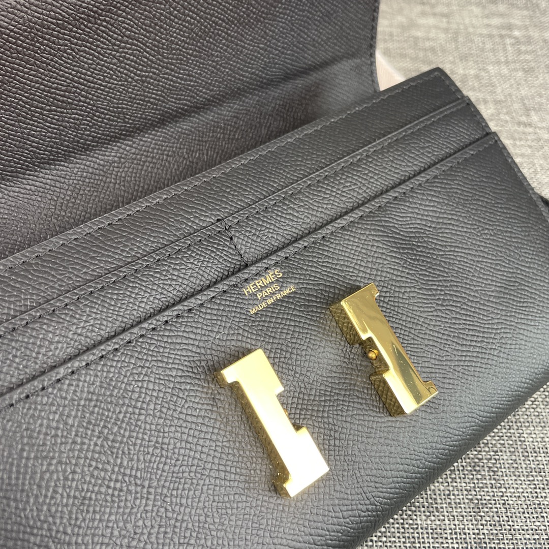 Hermes Constance 。 爱马仕型号:9852掌纹金扣 size:22*11cm 🇫🇷海外🇫🇷Empson Hermes Constance 。 爱马仕型号:9852掌纹金扣 size:22*11cm 🇫🇷海外🇫🇷Empson