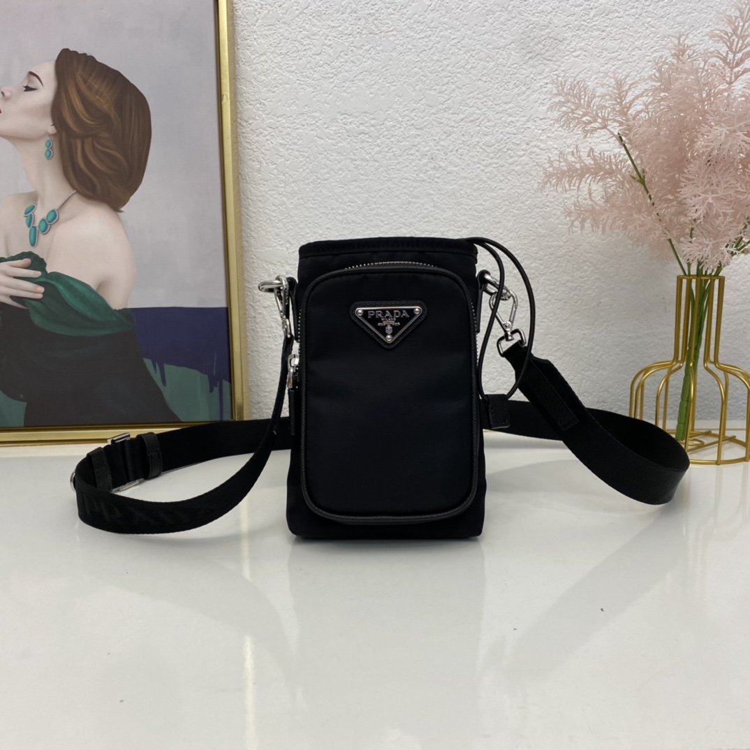 Prada Mini-Taschen Nylon Re-Nylon