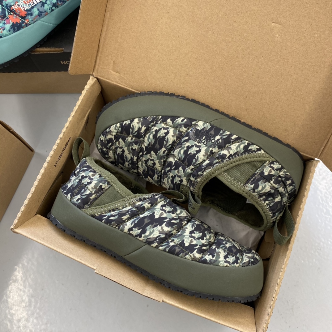 图片[2]-北面 面包鞋来咯👏24-35码 👍真的洋气到爆❕极简舒适，软软绵绵蓄热御寒，保暖又可爱。一个精致的小宝贝，满满的慵懒感在寒冷的冬天让人眼前一亮-选品中心