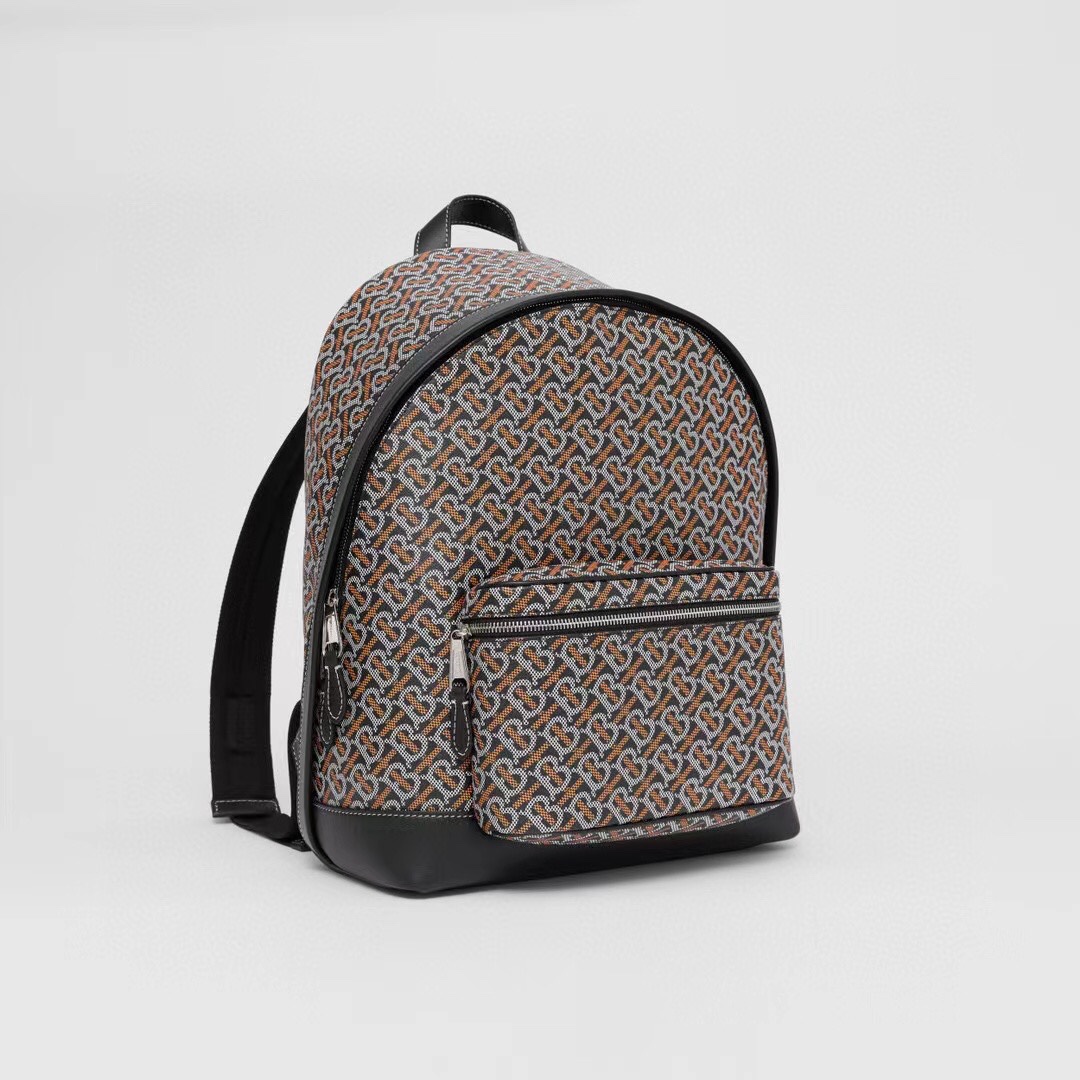 Burberry . High-end backpack More than 10,000 on sale