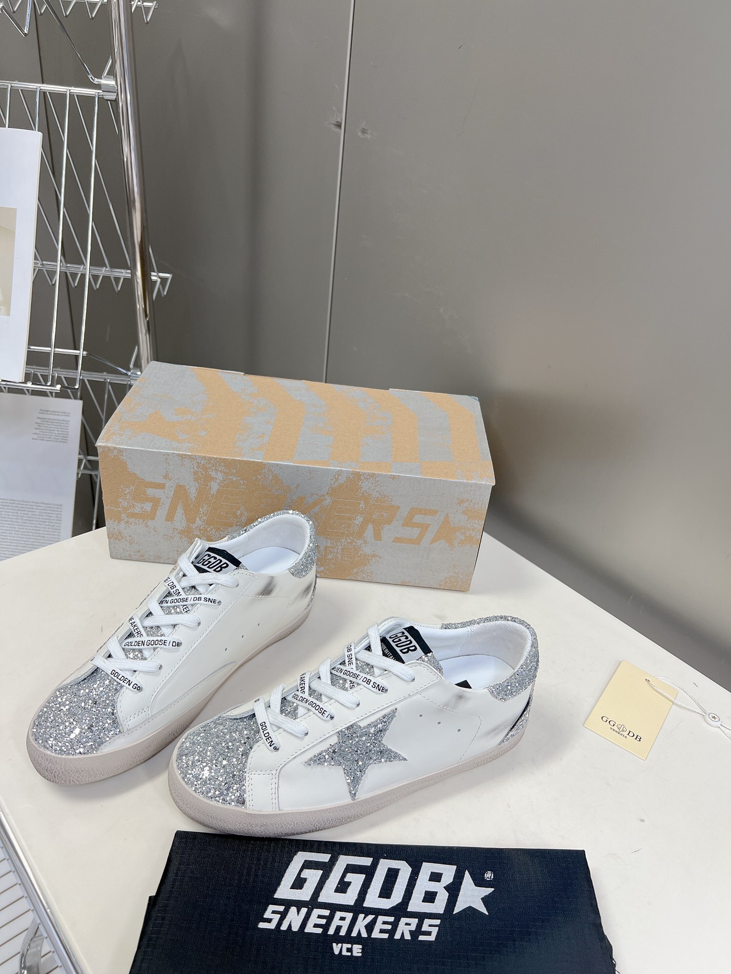 [Golden Goose Women