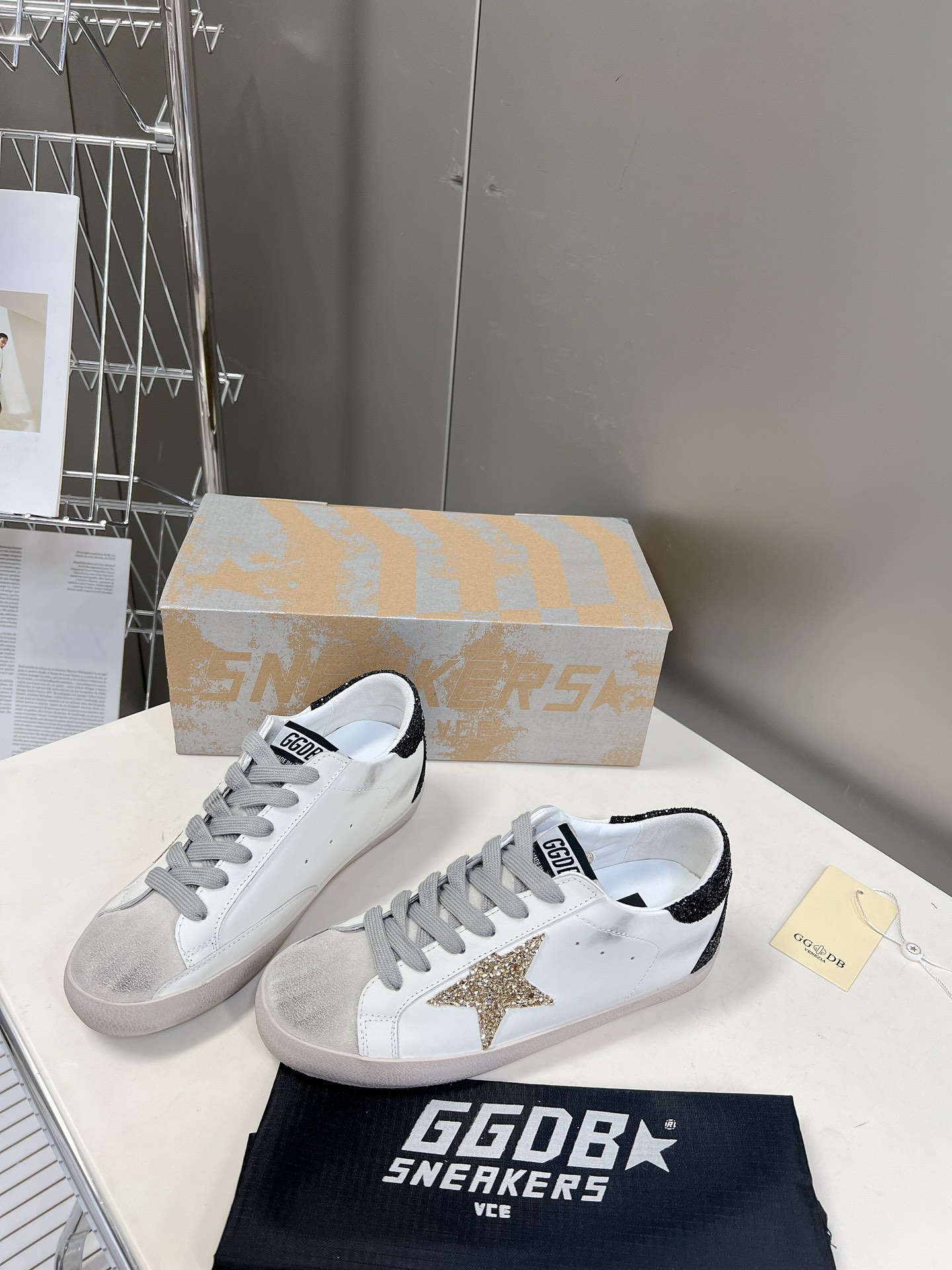 [Golden Goose Women