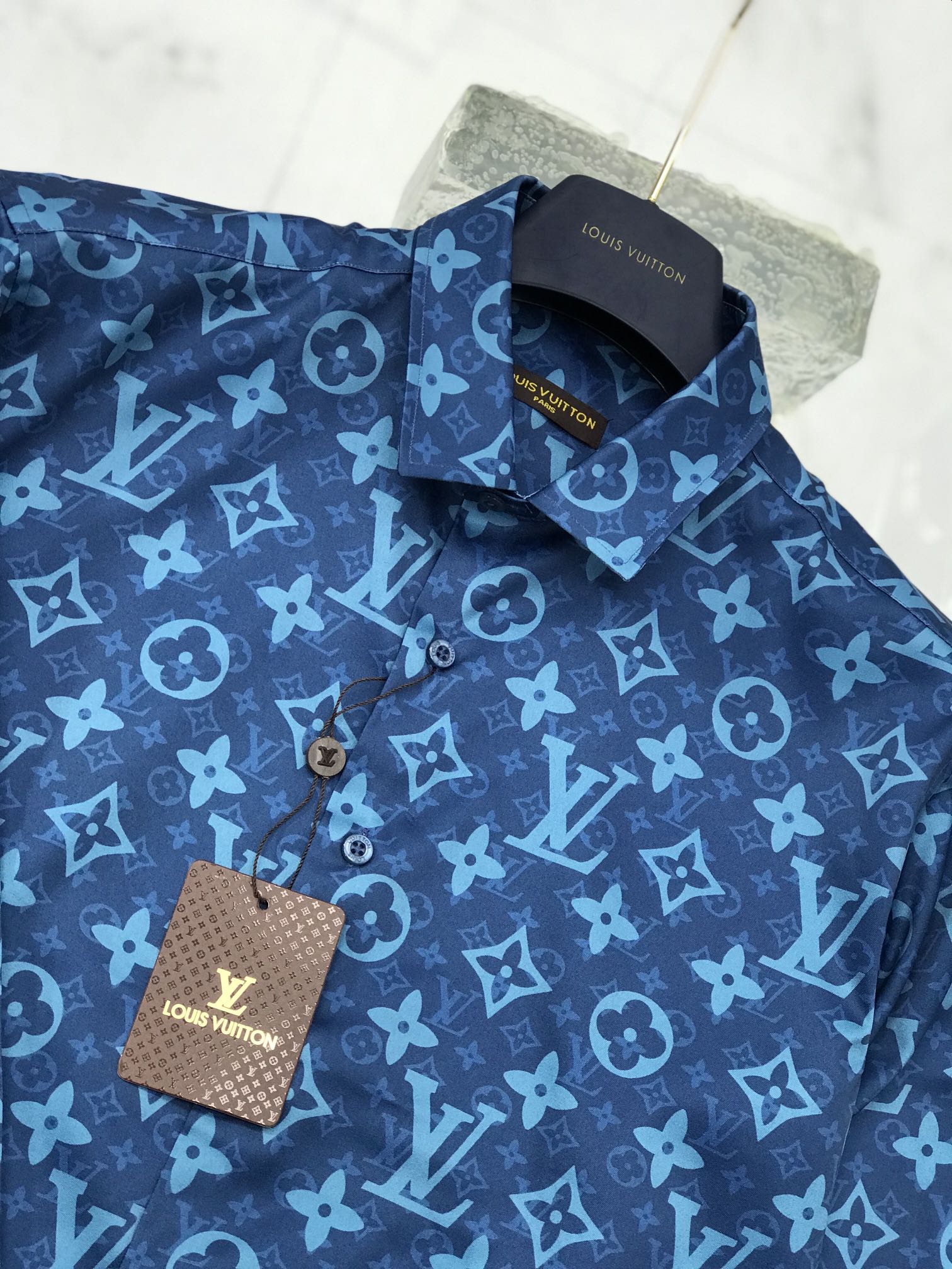 CJCR LV Leisure Shirt: Classic Style with Unique Details, Perfect for Any Season - 图片 7