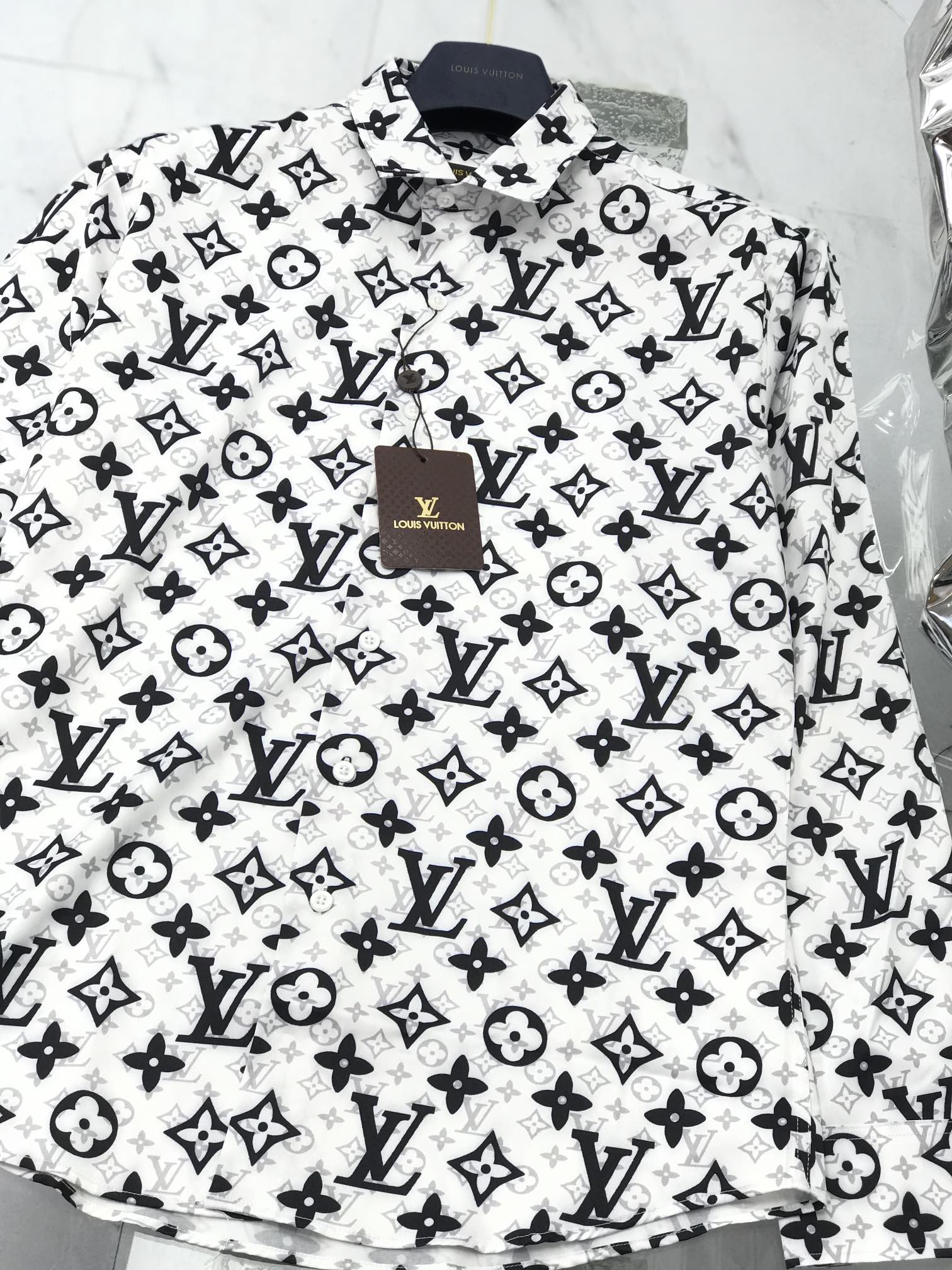 “High-Quality LV Leisure Shirt with Classic Style and Details in Every Stitch” - 图片 4
