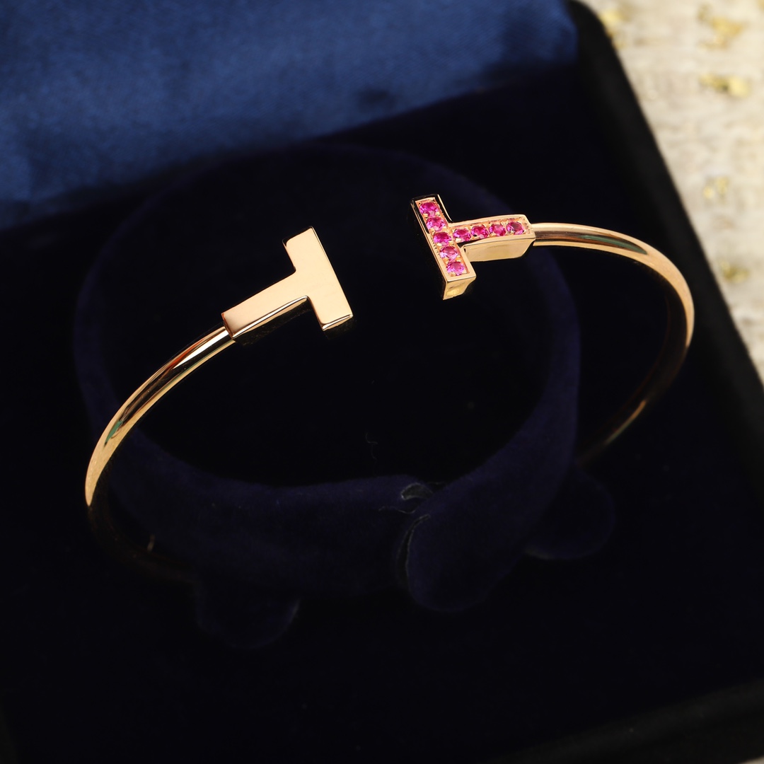 [Tiffany & Co. Jewelry]