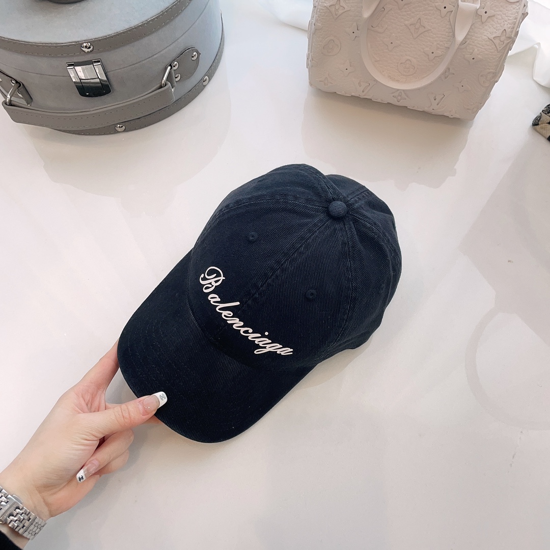 발렌시아가 워시드 코튼 베이스볼 캡 상세 이미지 3